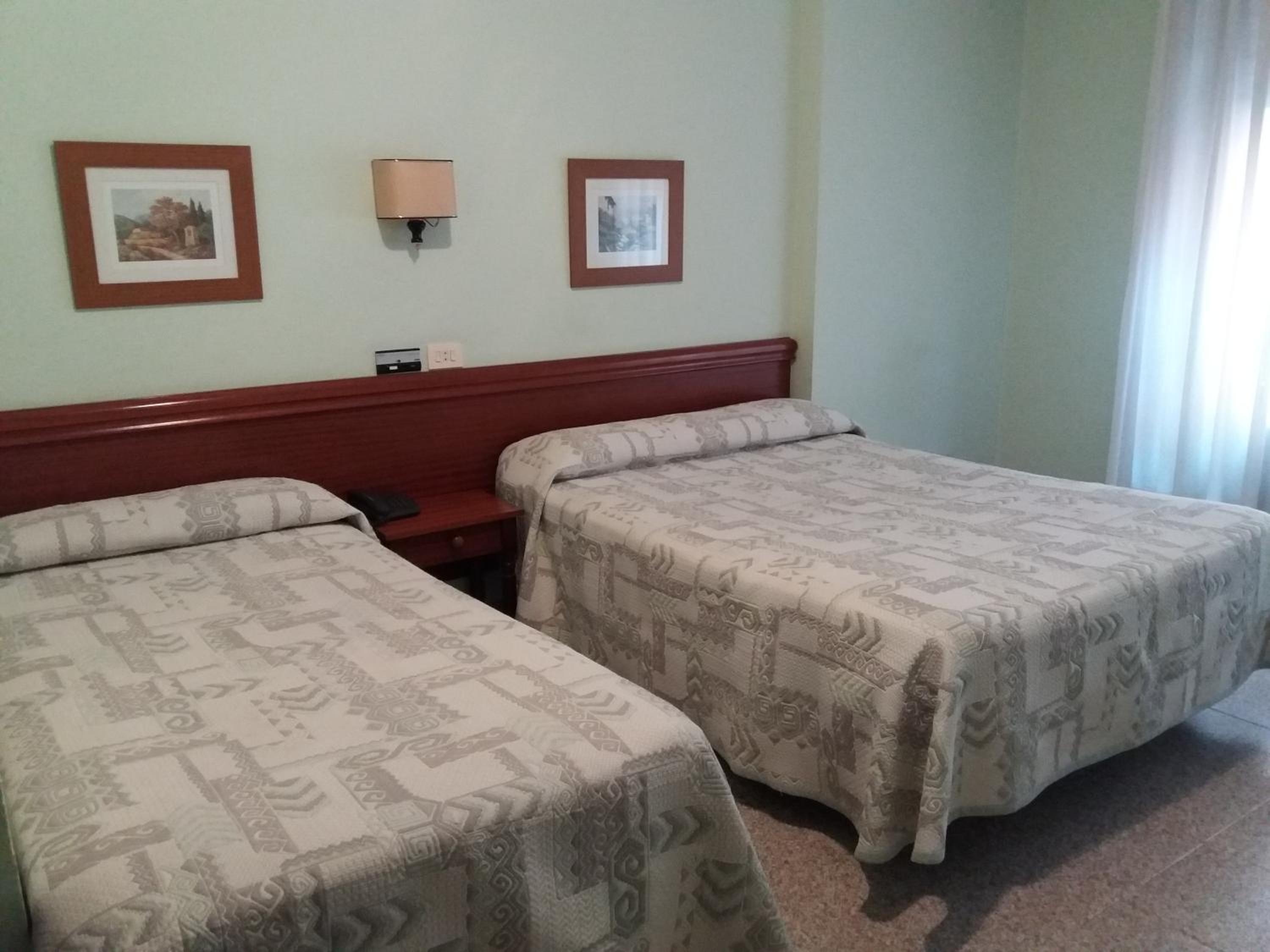 Habitación Doble con Cama Extra