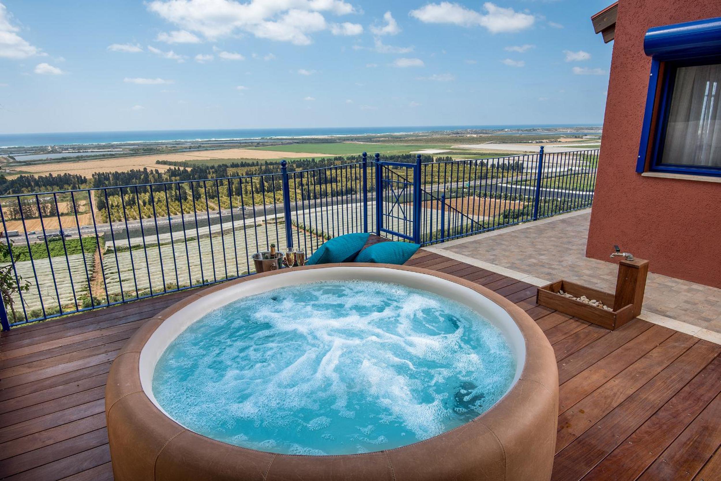 Deluxe Double Room with Balcony and Sea View