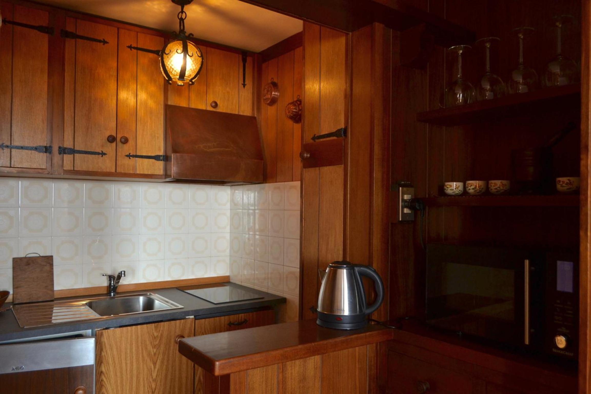 Studio Apartment photo 3