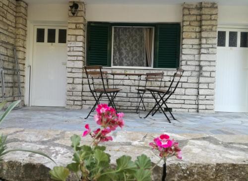 Apartment - Ground Floor photo 3