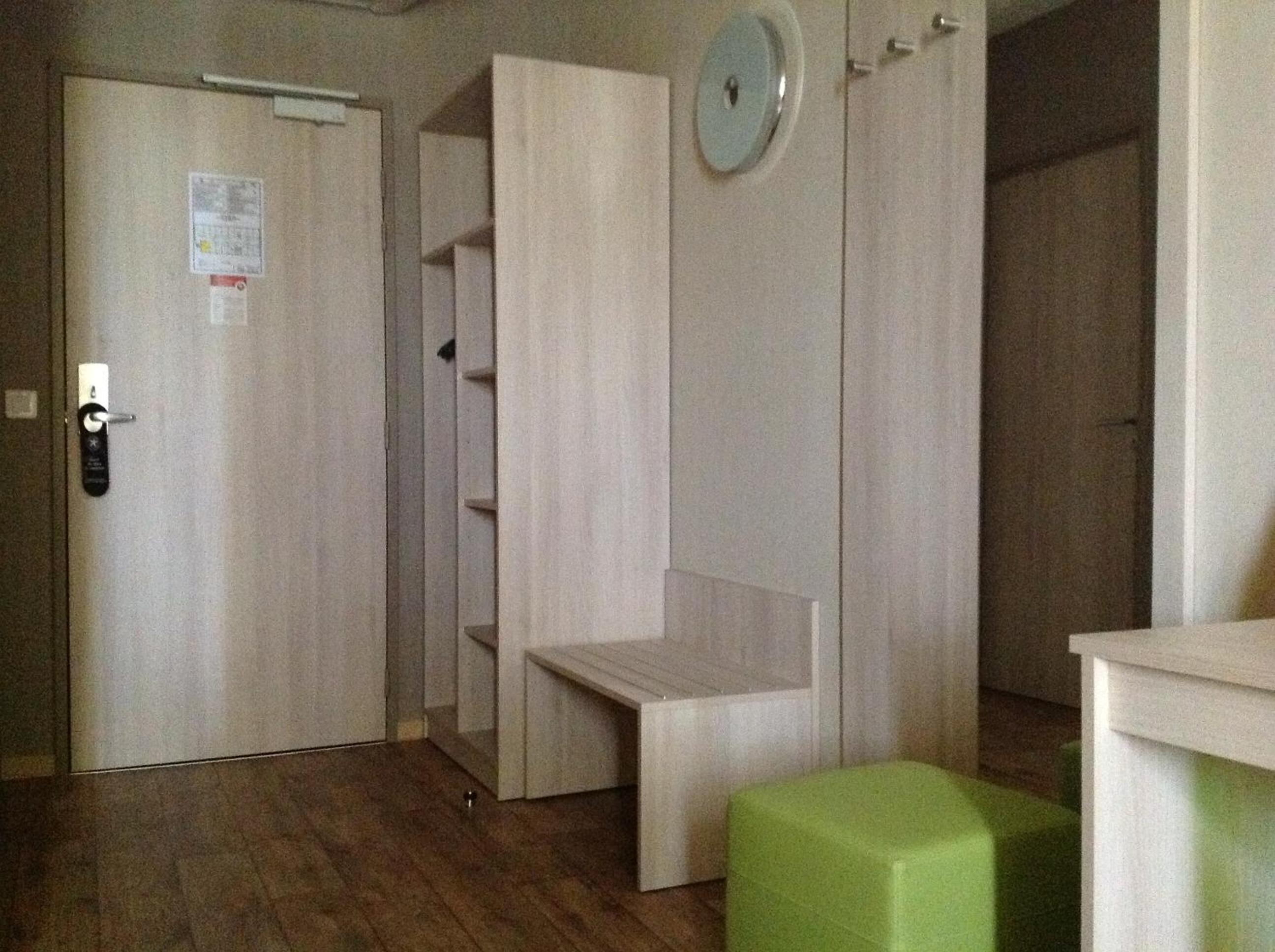 Double Room with Bath - Photo 4