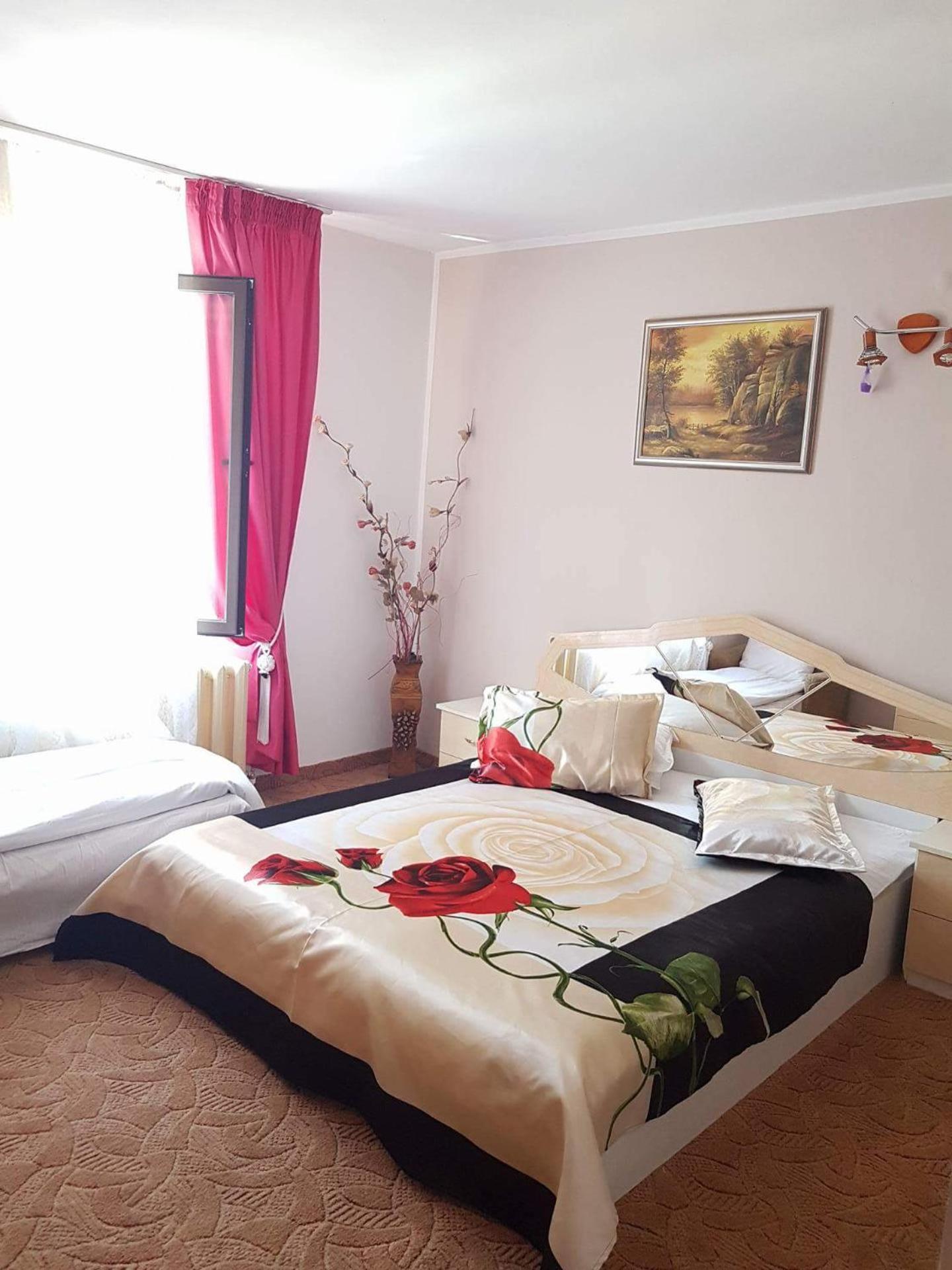 Double Room - Photo 6