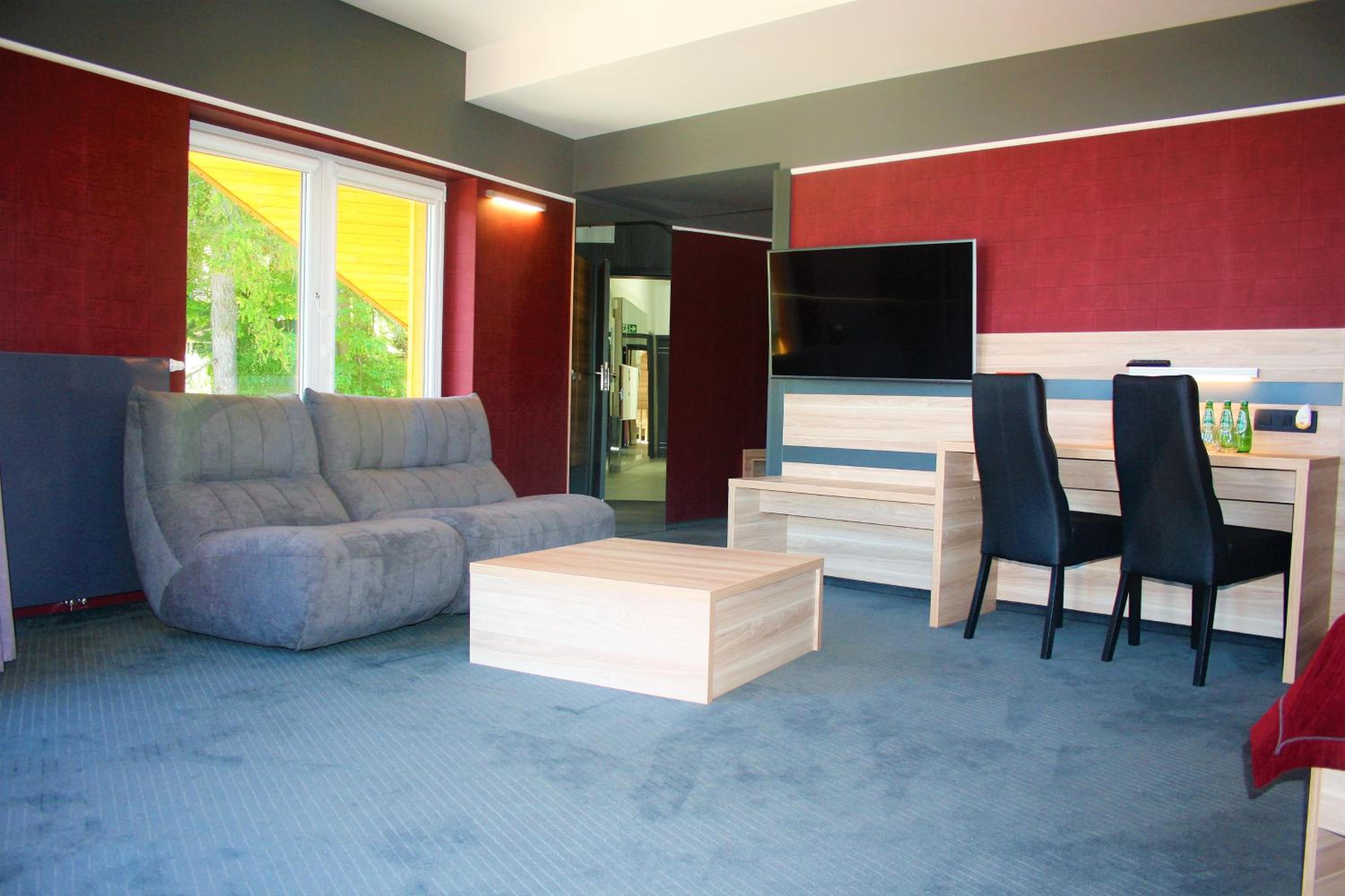 Superior Quadruple Room - Photo 29