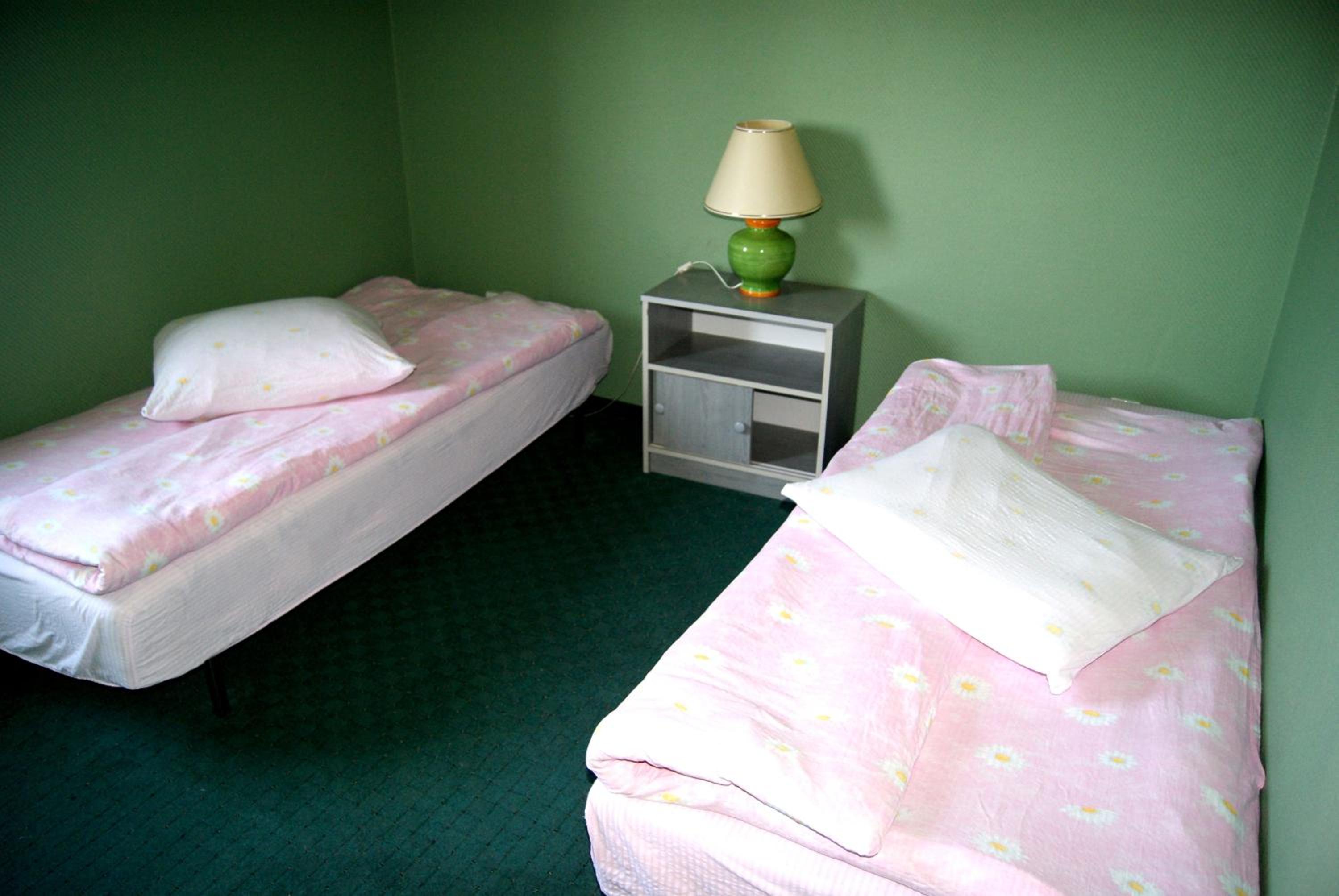 Budget Twin Room - Photo 1