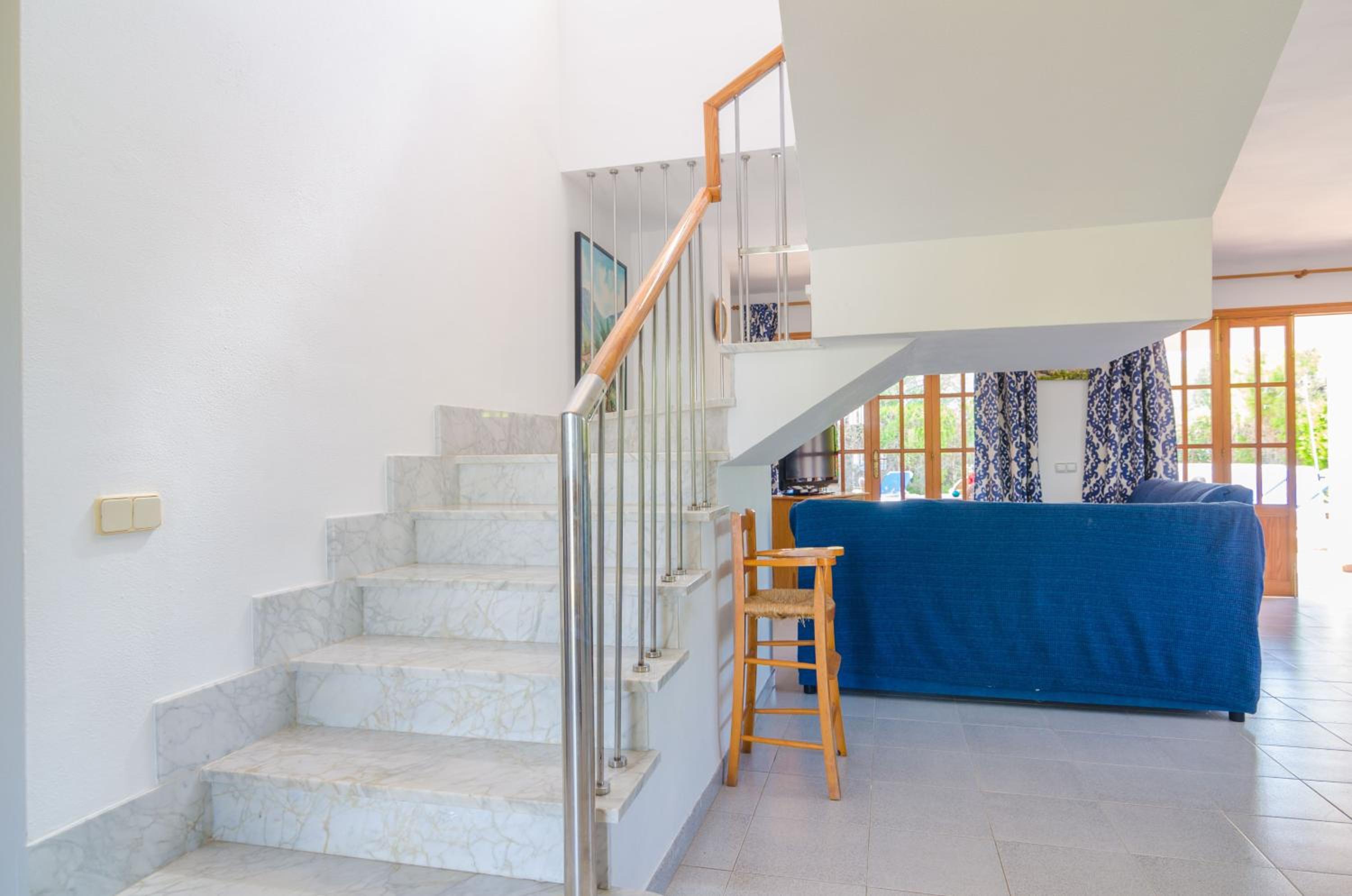 Villa photo 3