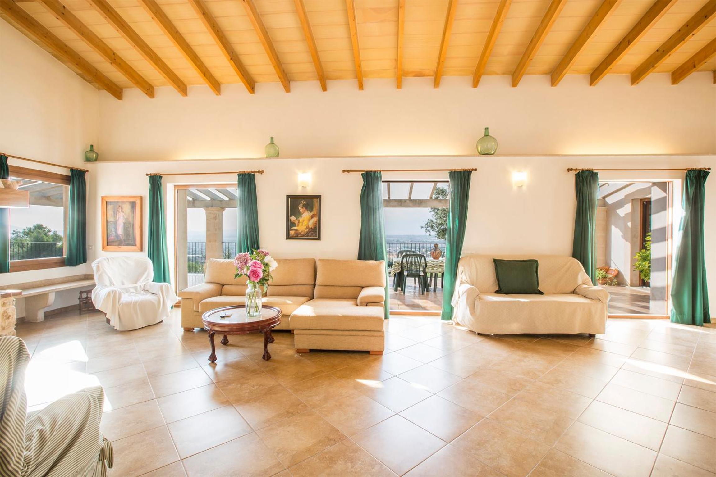 Villa de Tres Habitaciones