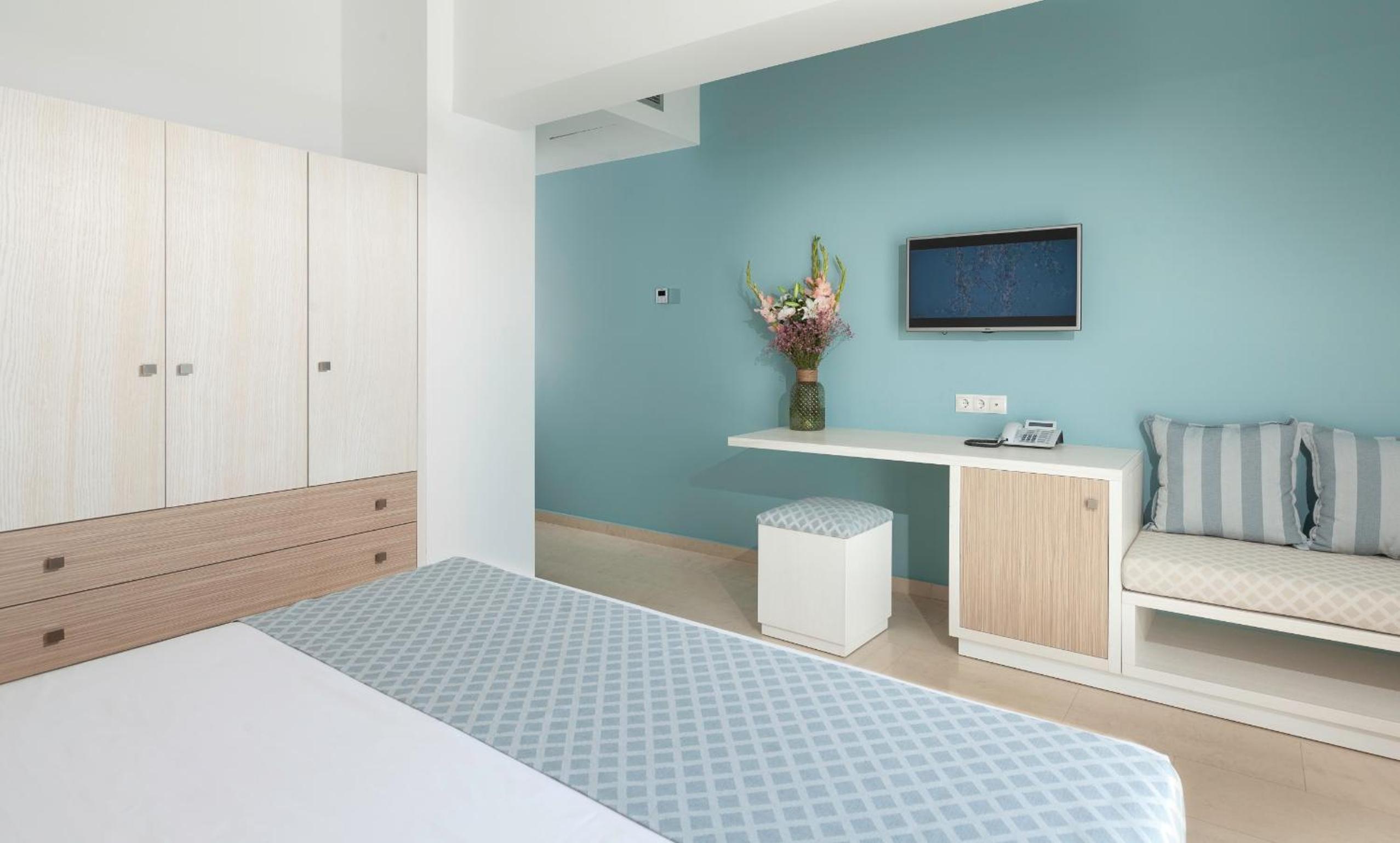 Queen Room - Disability Access