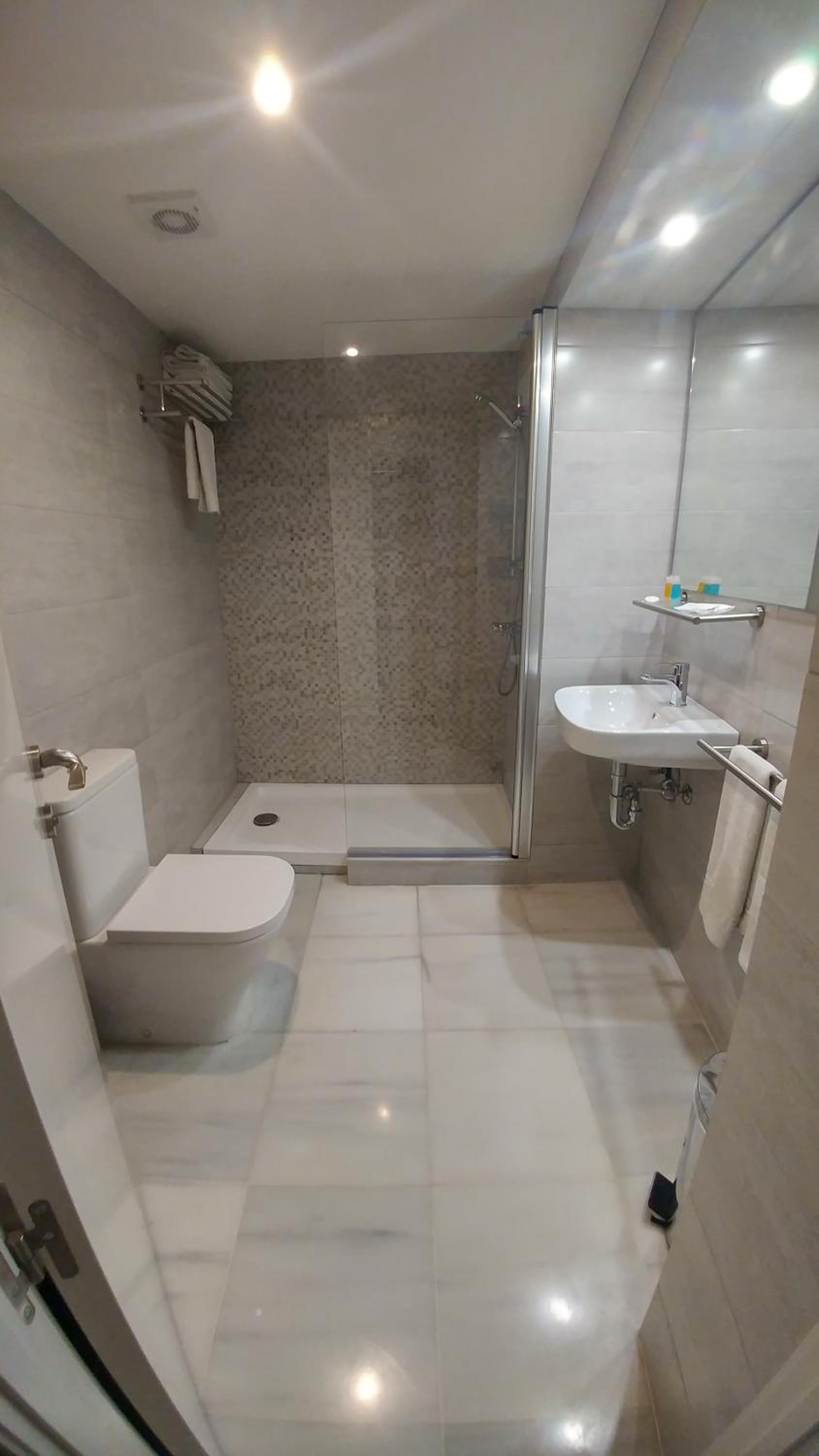 Penthouse Apartment - Photo 4