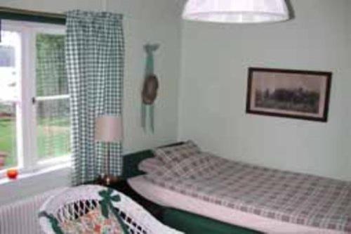 Single Room with Shared Bathroom - Annex photo 3
