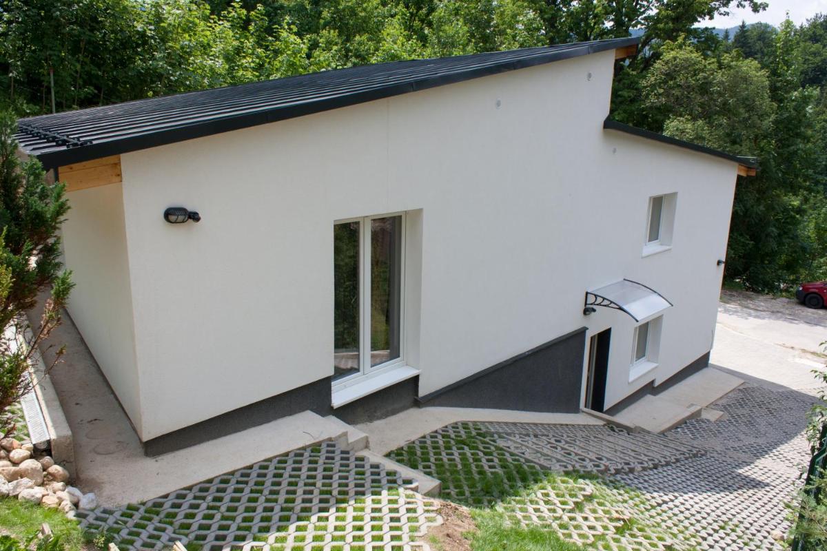 Apartment with Garden View - Photo 7