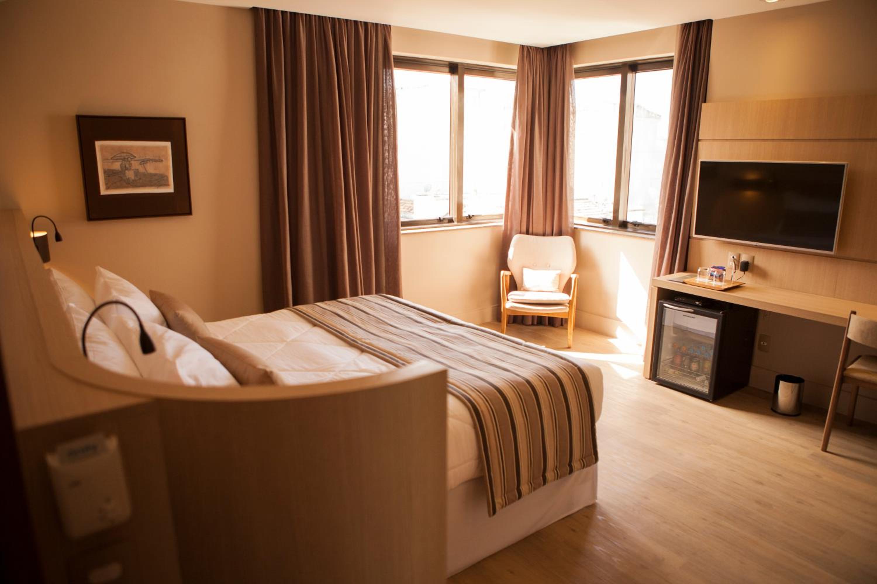 Executive Double or Twin Room thumbnail 5