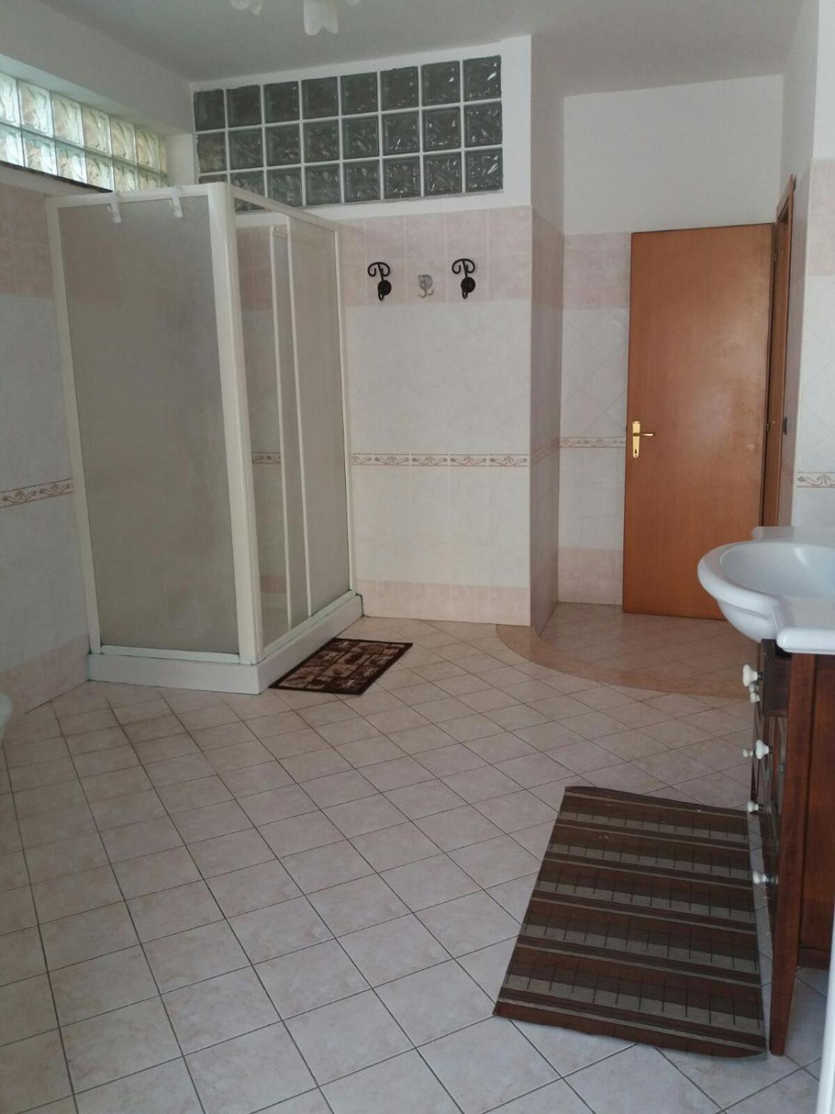 Deluxe Room - Photo 7