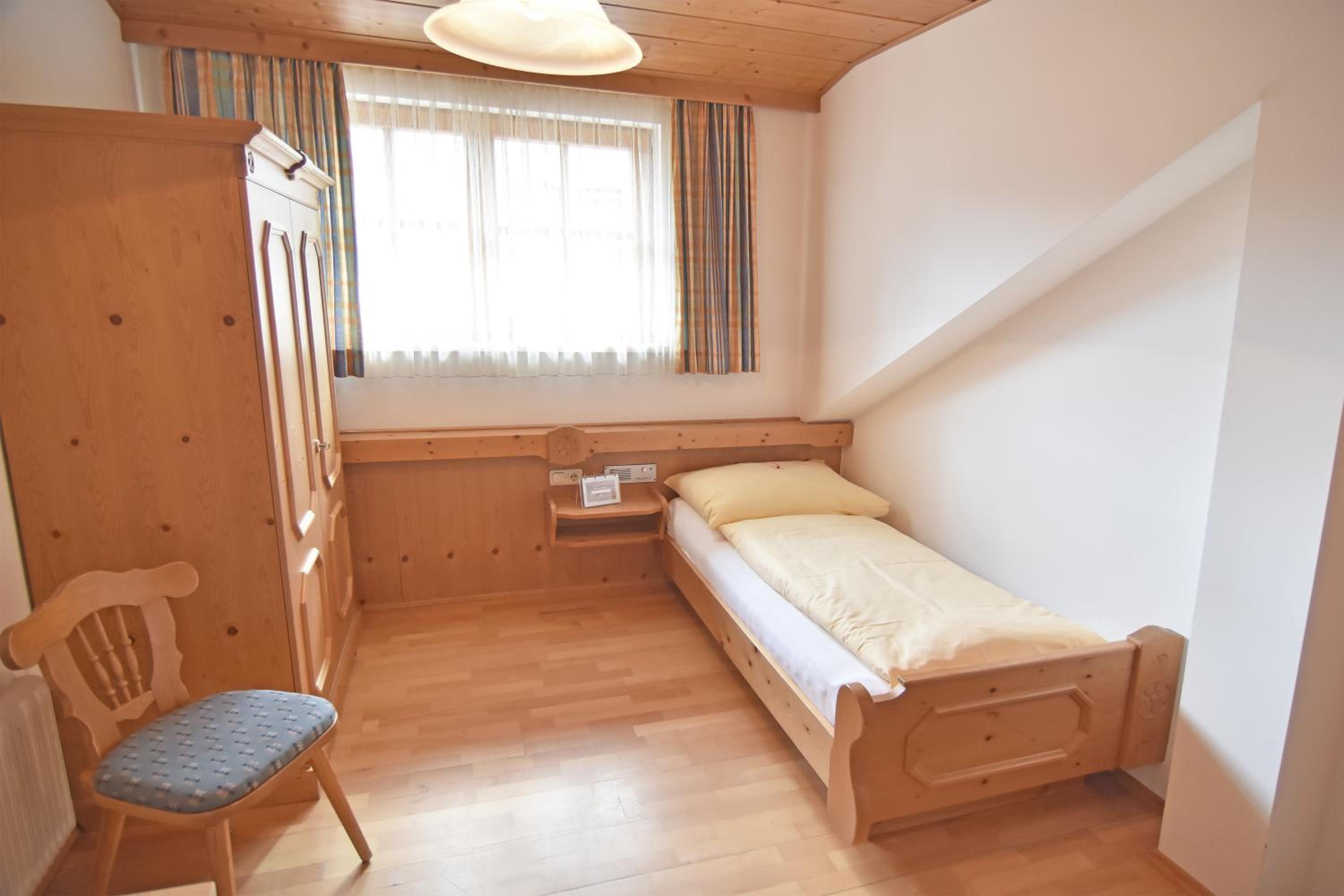 Single Room photo 1