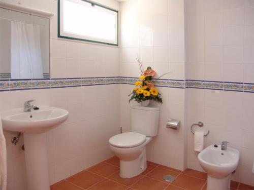 One-Bedroom Apartment (2 Adults) - Photo 2