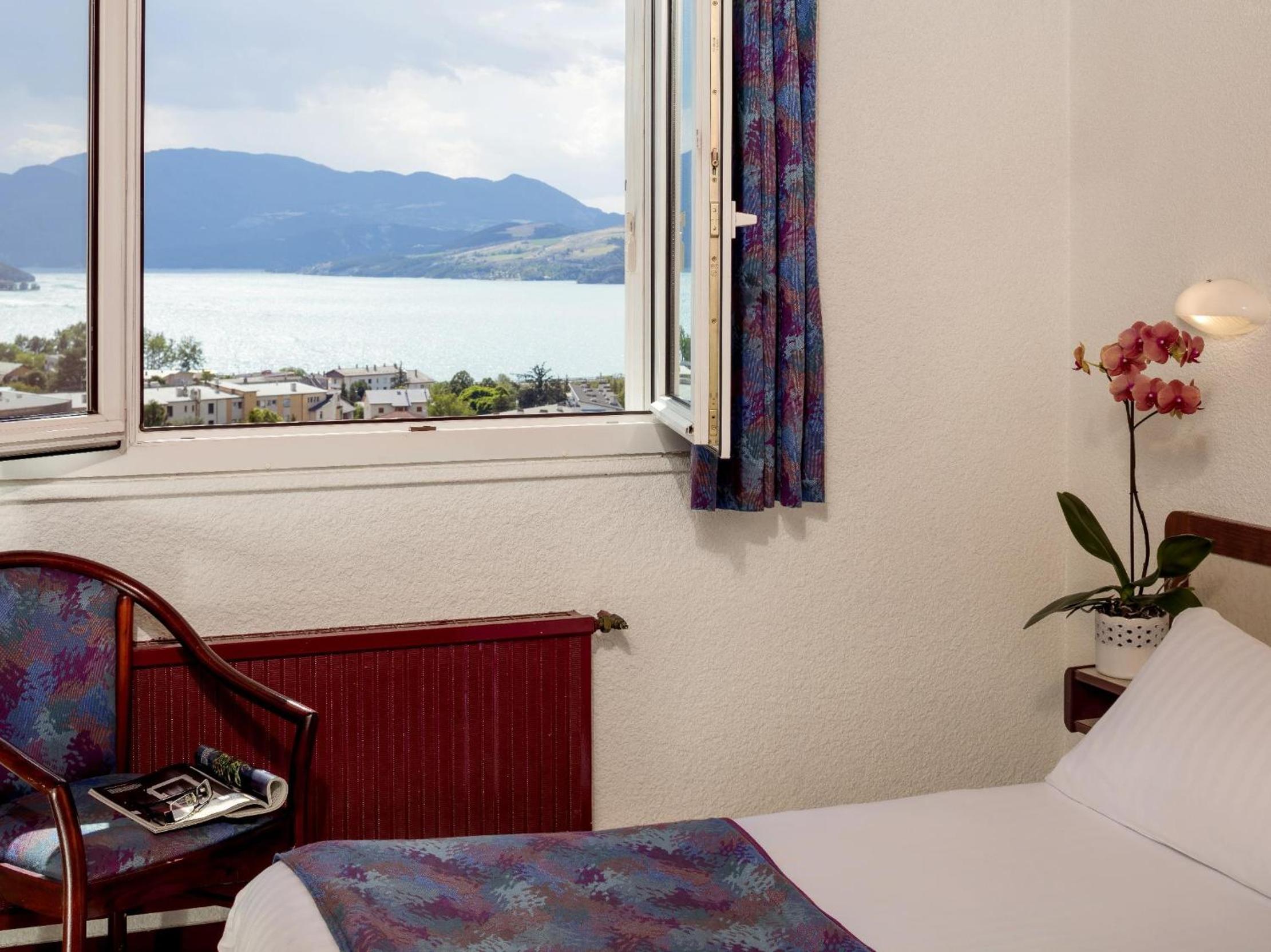 Double Room with Lake View photo 2