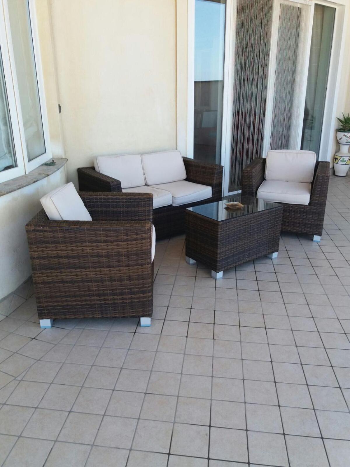 Deluxe Room - Photo 6