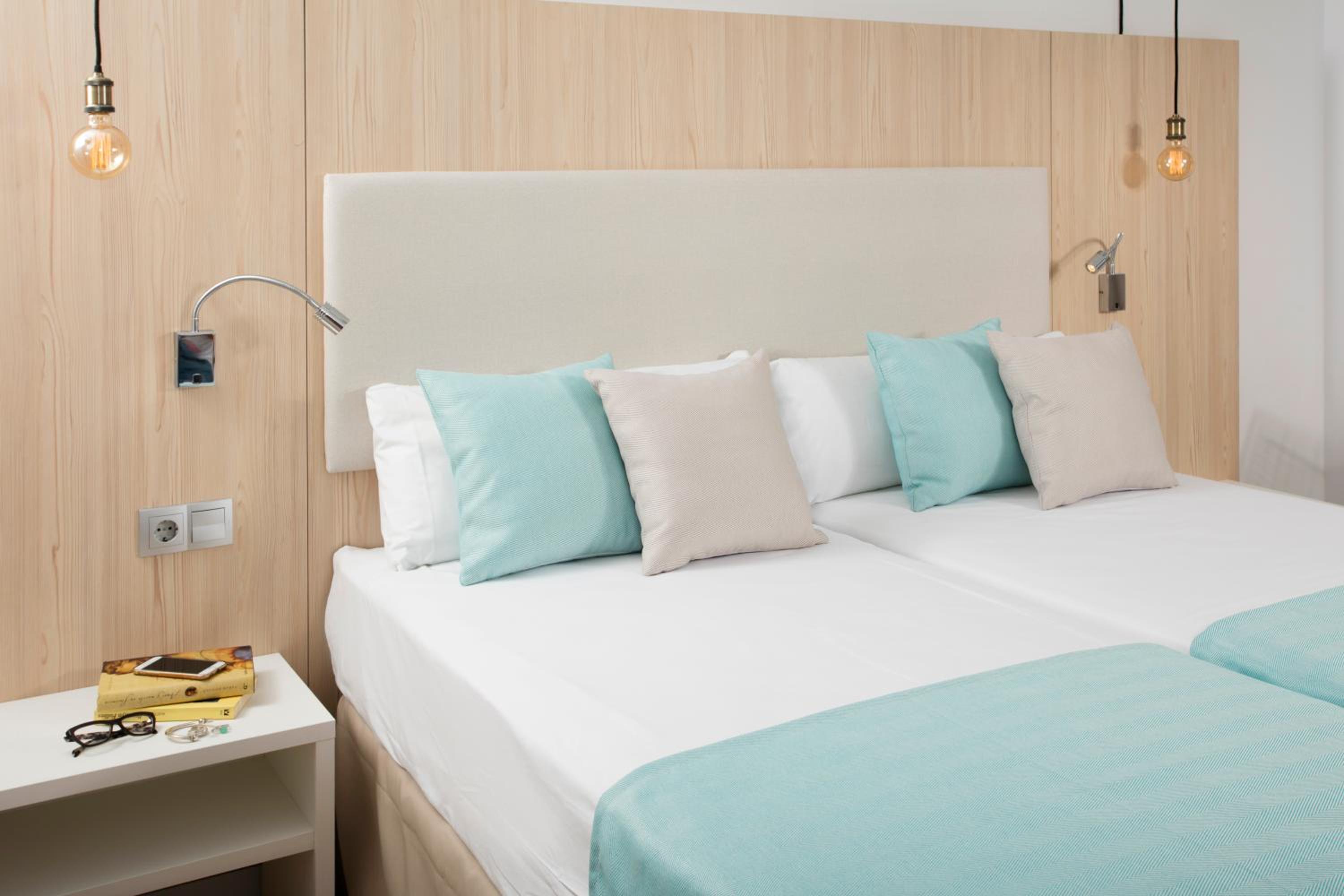 Double Room - Photo 6