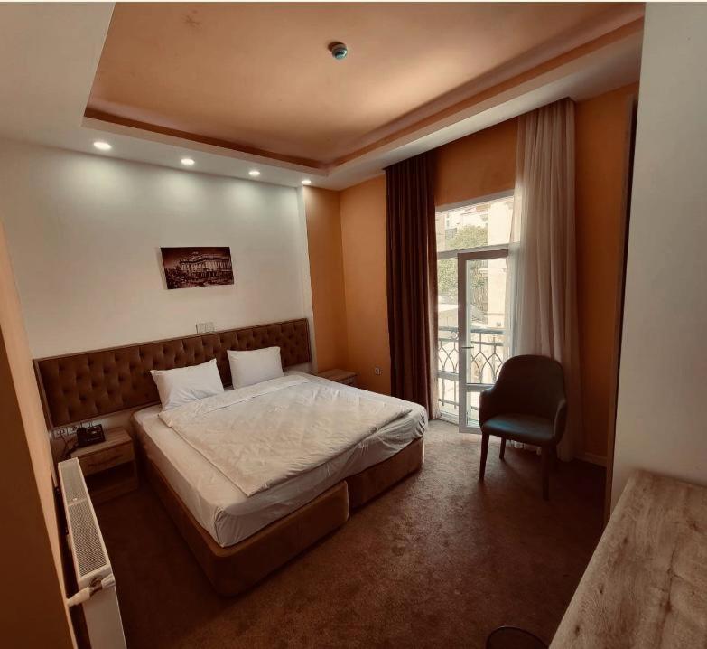 Large Single Room