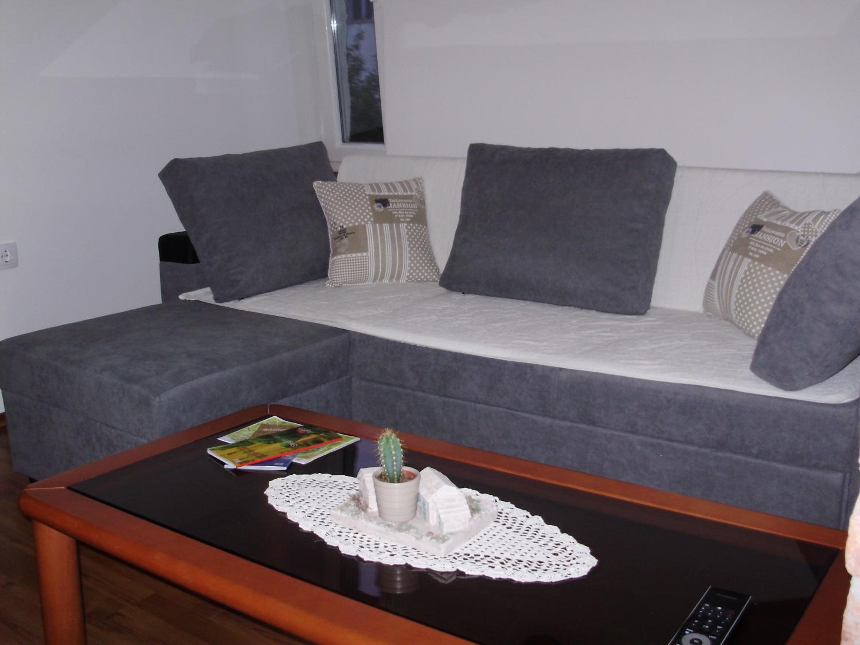 One-Bedroom Apartment - Photo 21
