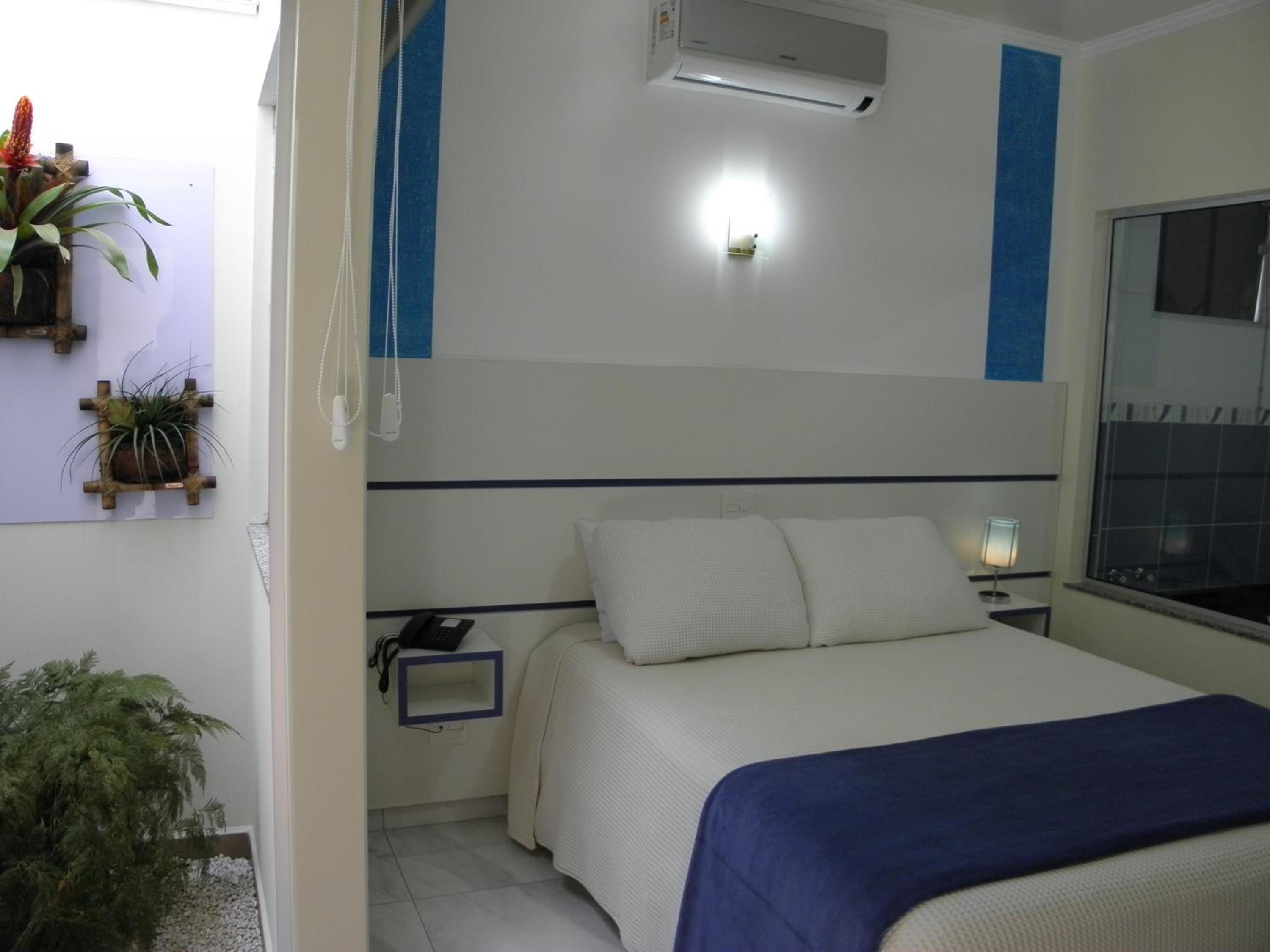 Deluxe Double Room with Spa Bath  photo 2
