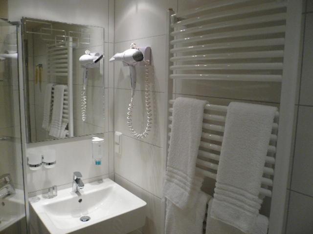 Double or Twin Room photo 2