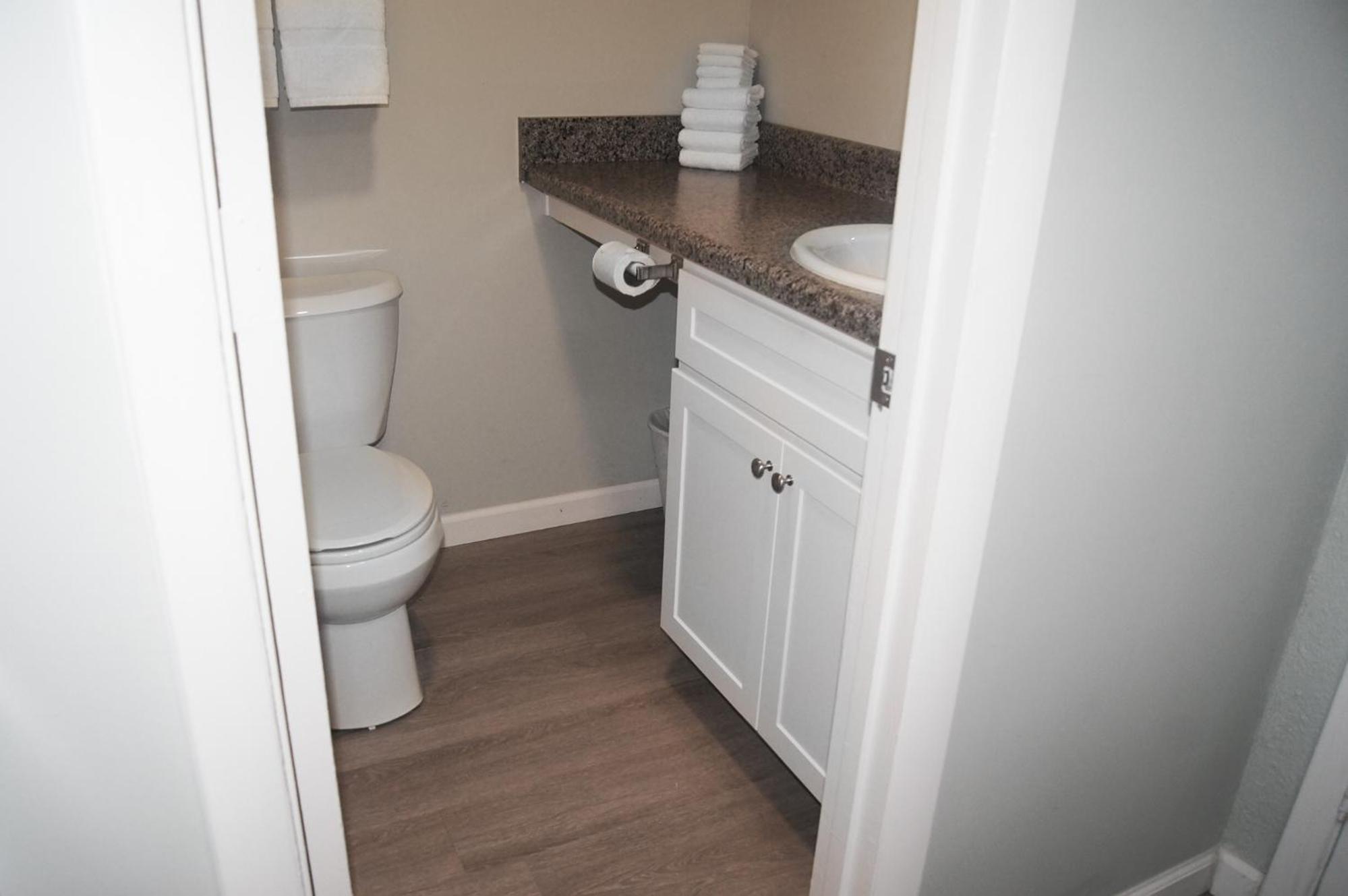 Queen Room with Two Queen Beds and Kitchenette-Oceanfront View - Photo 5
