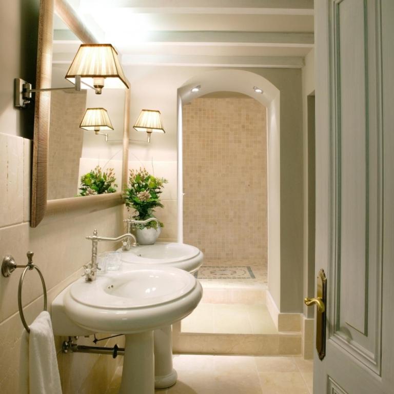 Suite - Photo 4