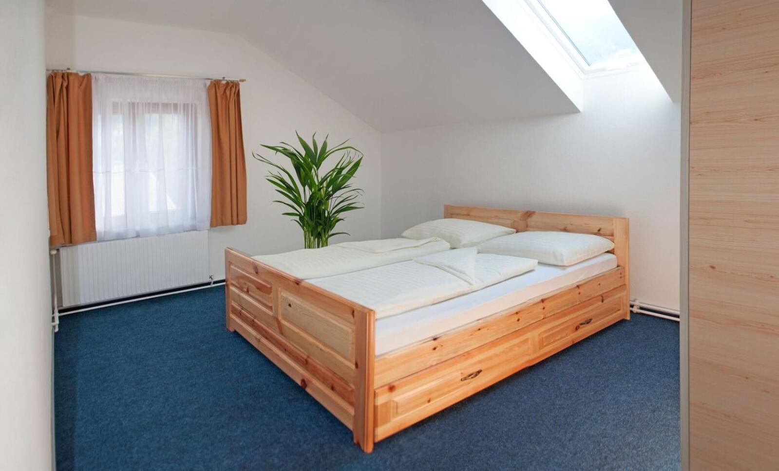 Double Room with Private Bathroom photo 1