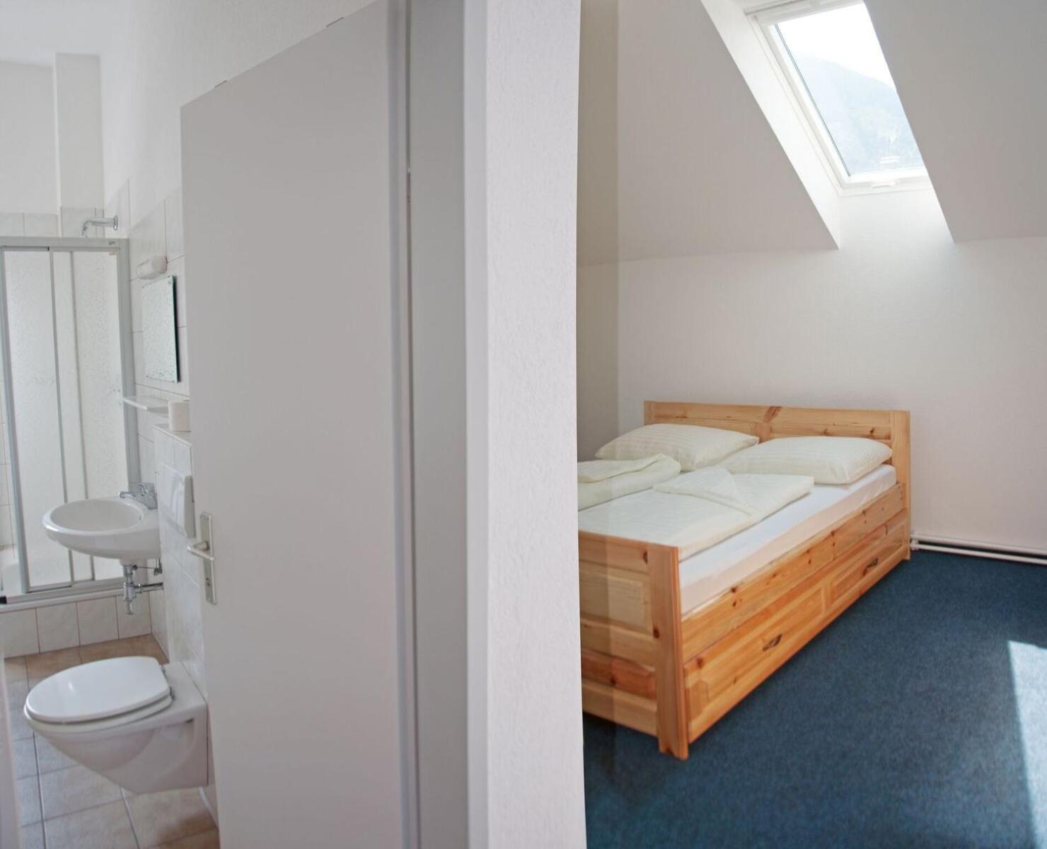 Double Room with Private Bathroom photo 3
