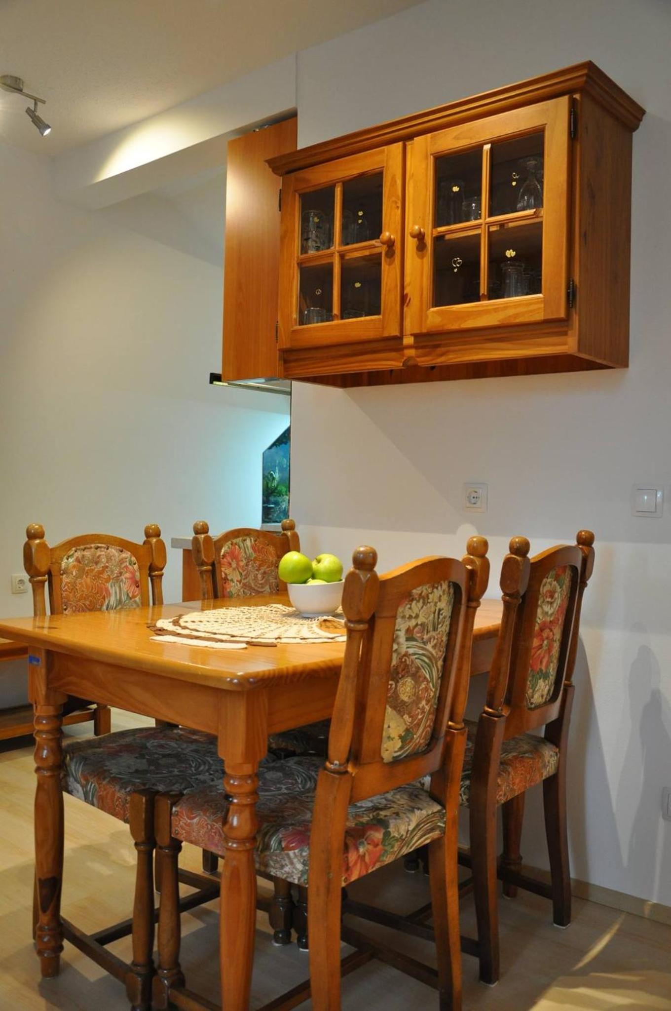 Apartment - Split Level photo 2