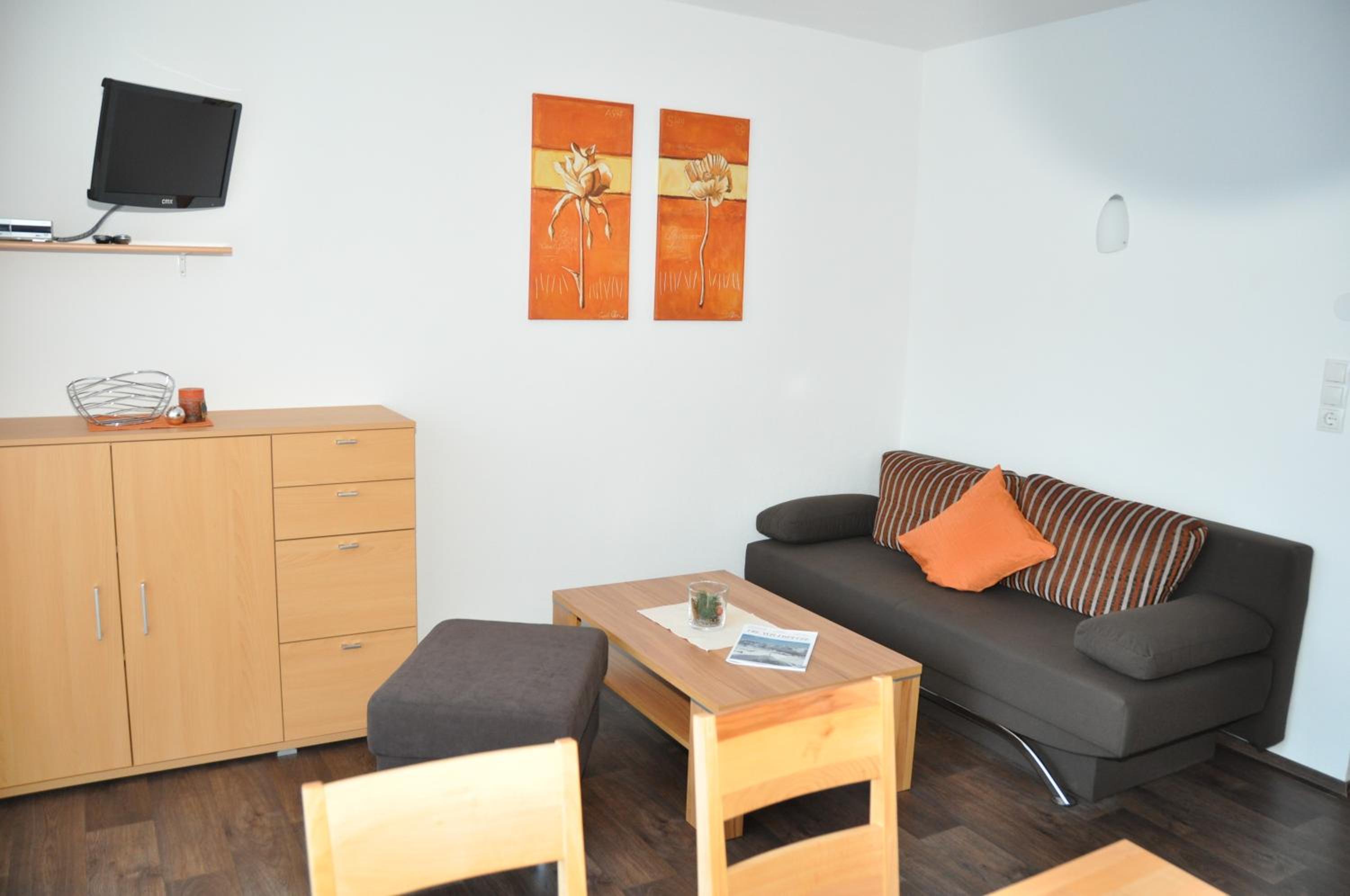One-Bedroom Apartment photo 1