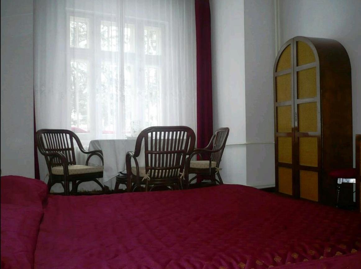 Double Room - Photo 4