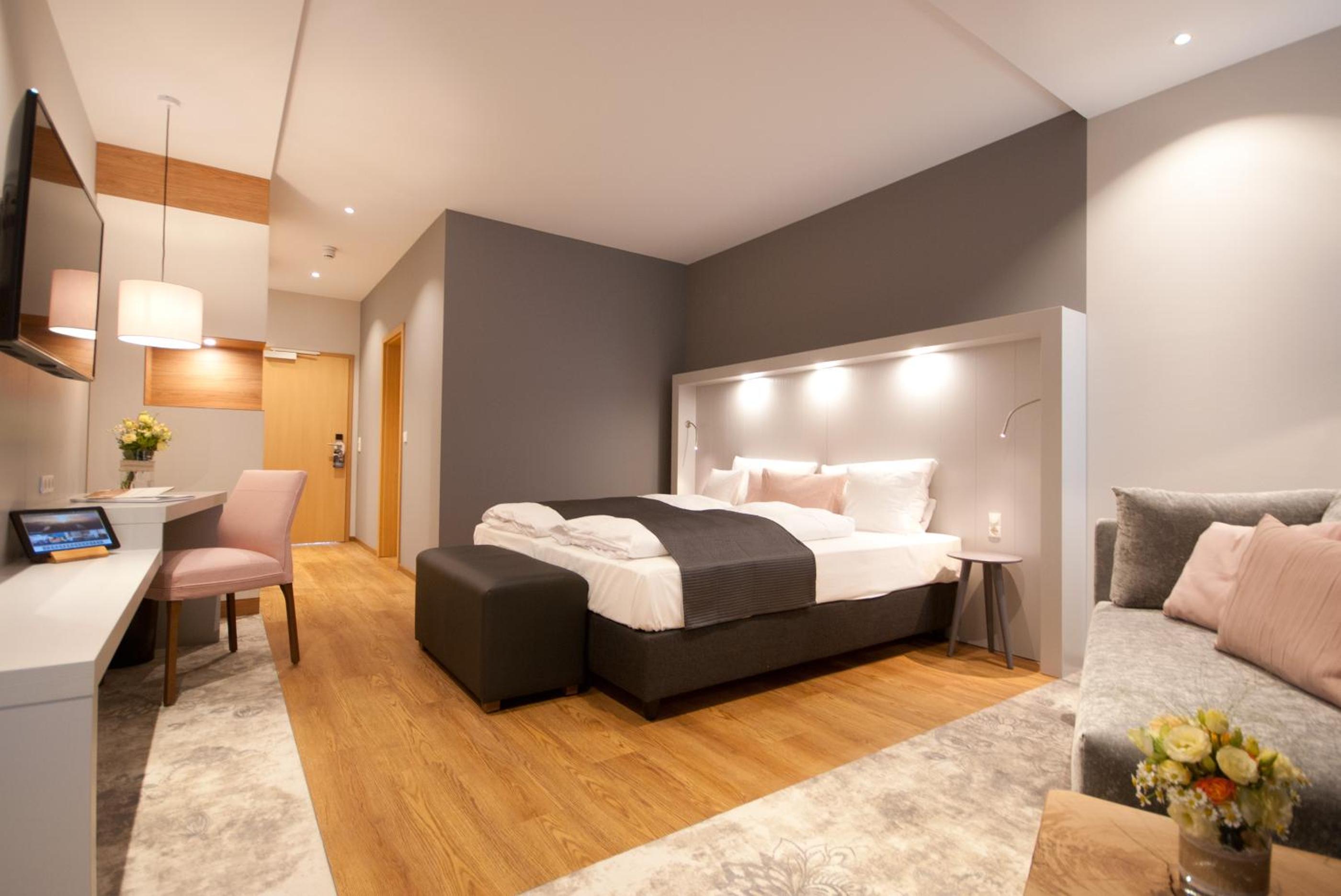 Double Room with a Lift, Balcony or Terrace photo 2