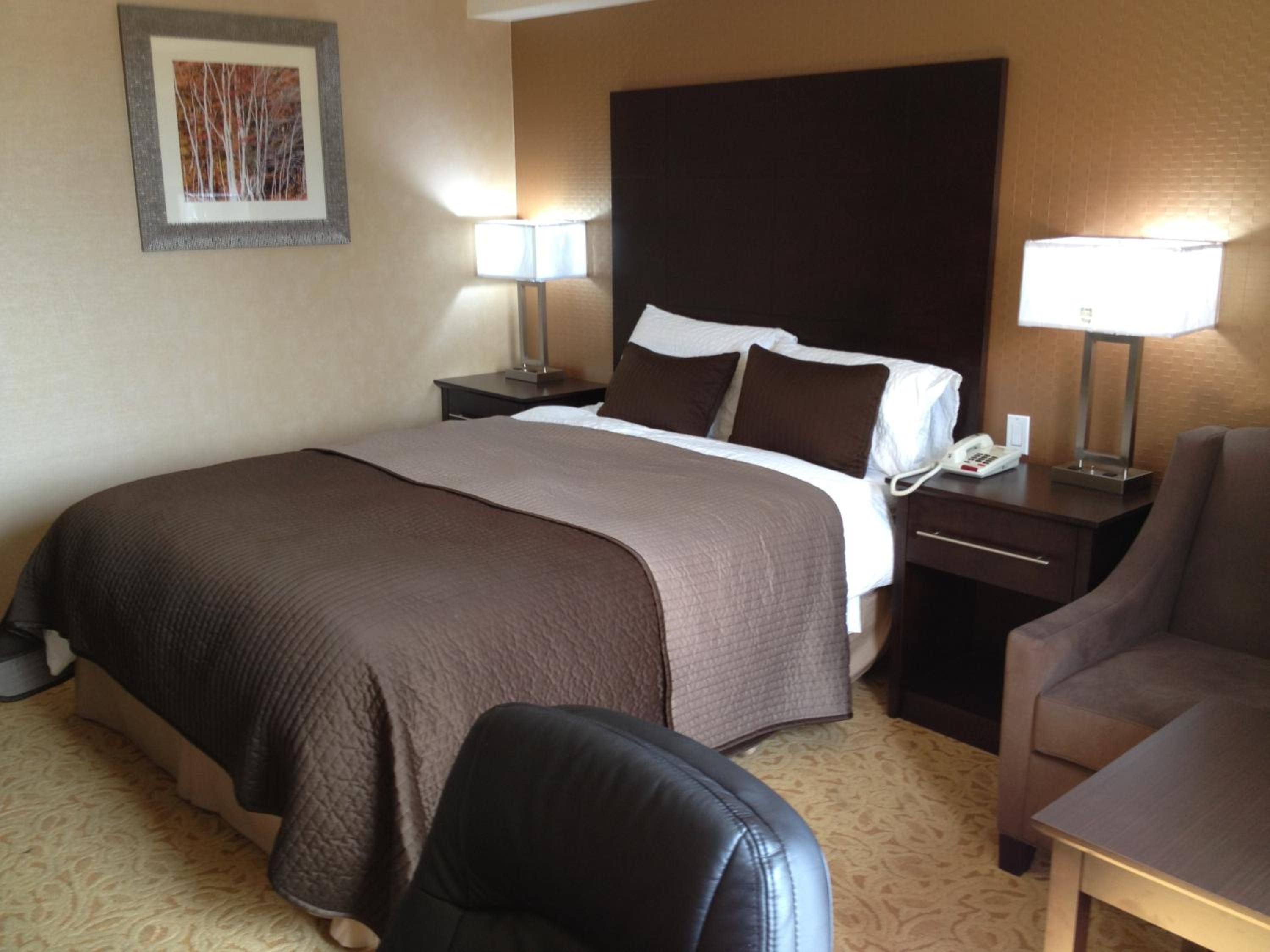Deluxe Queen Room - Photo 5