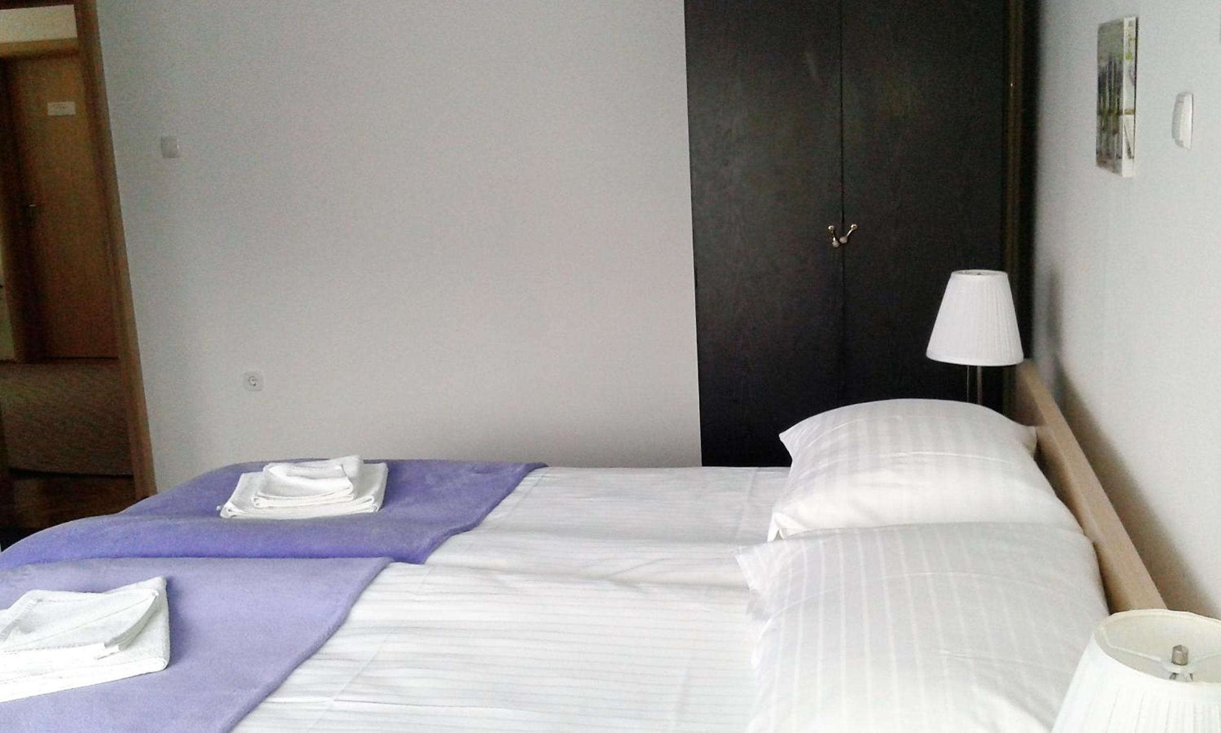 Double Room - Photo 14