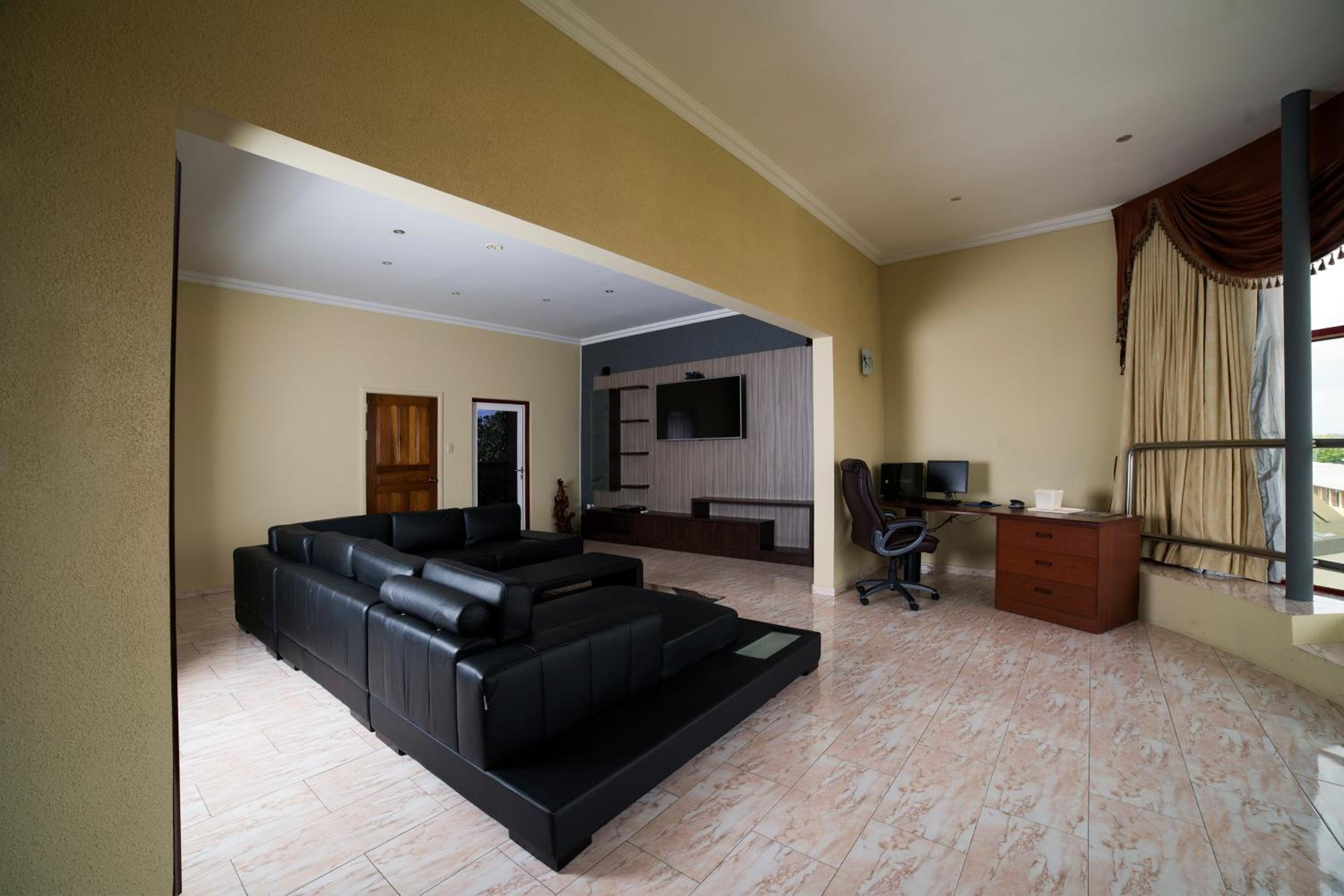 Presidential Suite photo 2