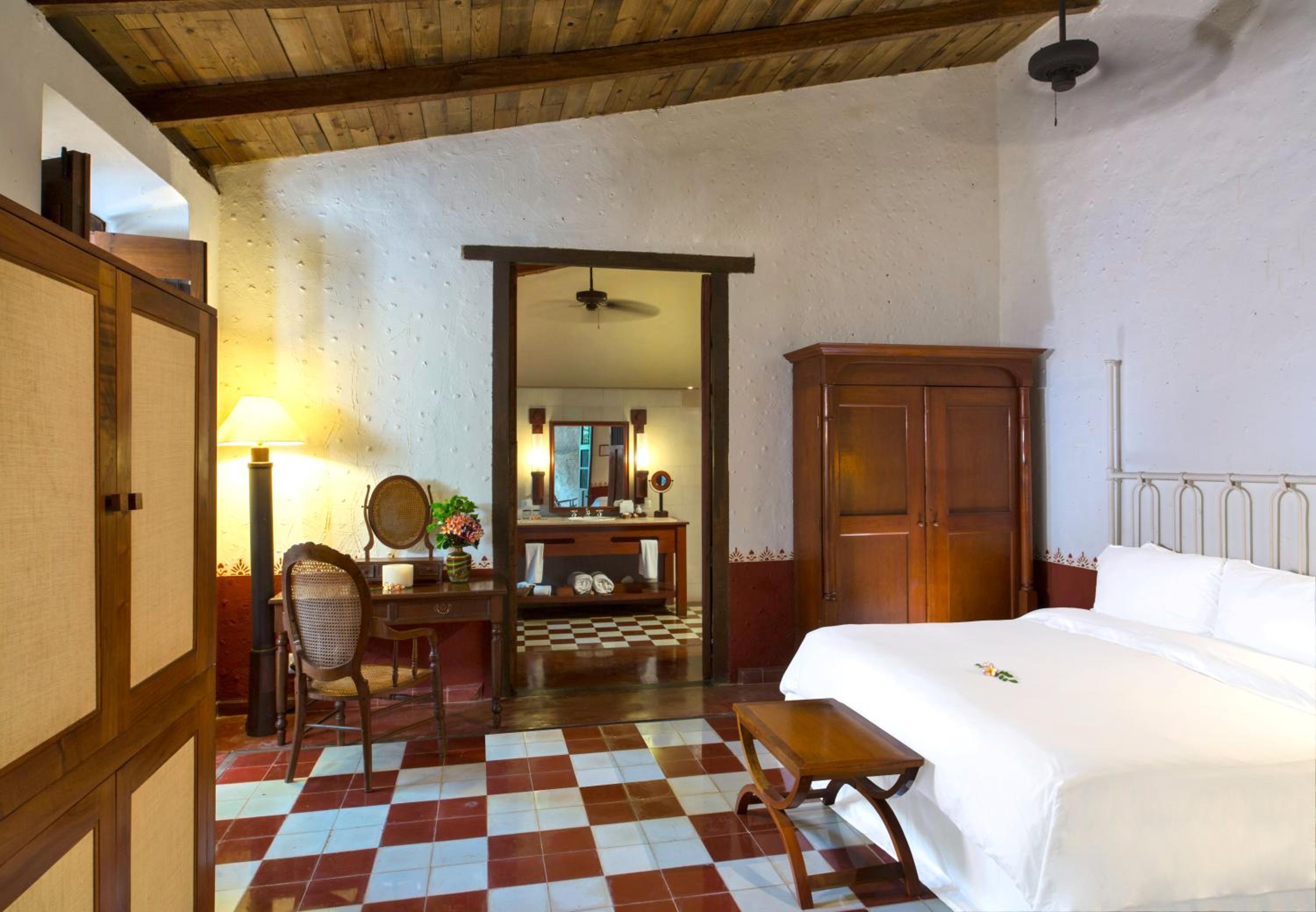 King Suite - Photo 1
