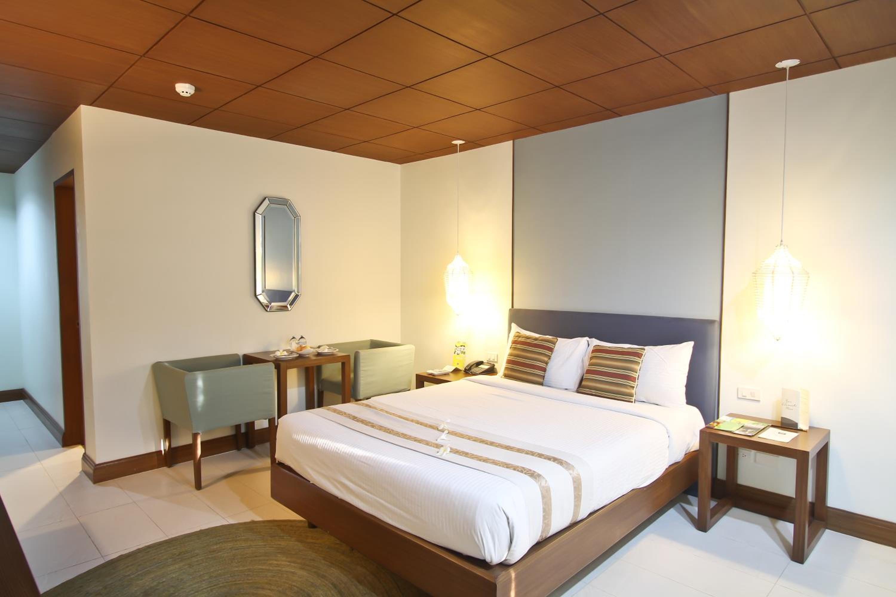 Standard Sunset Room photo 2