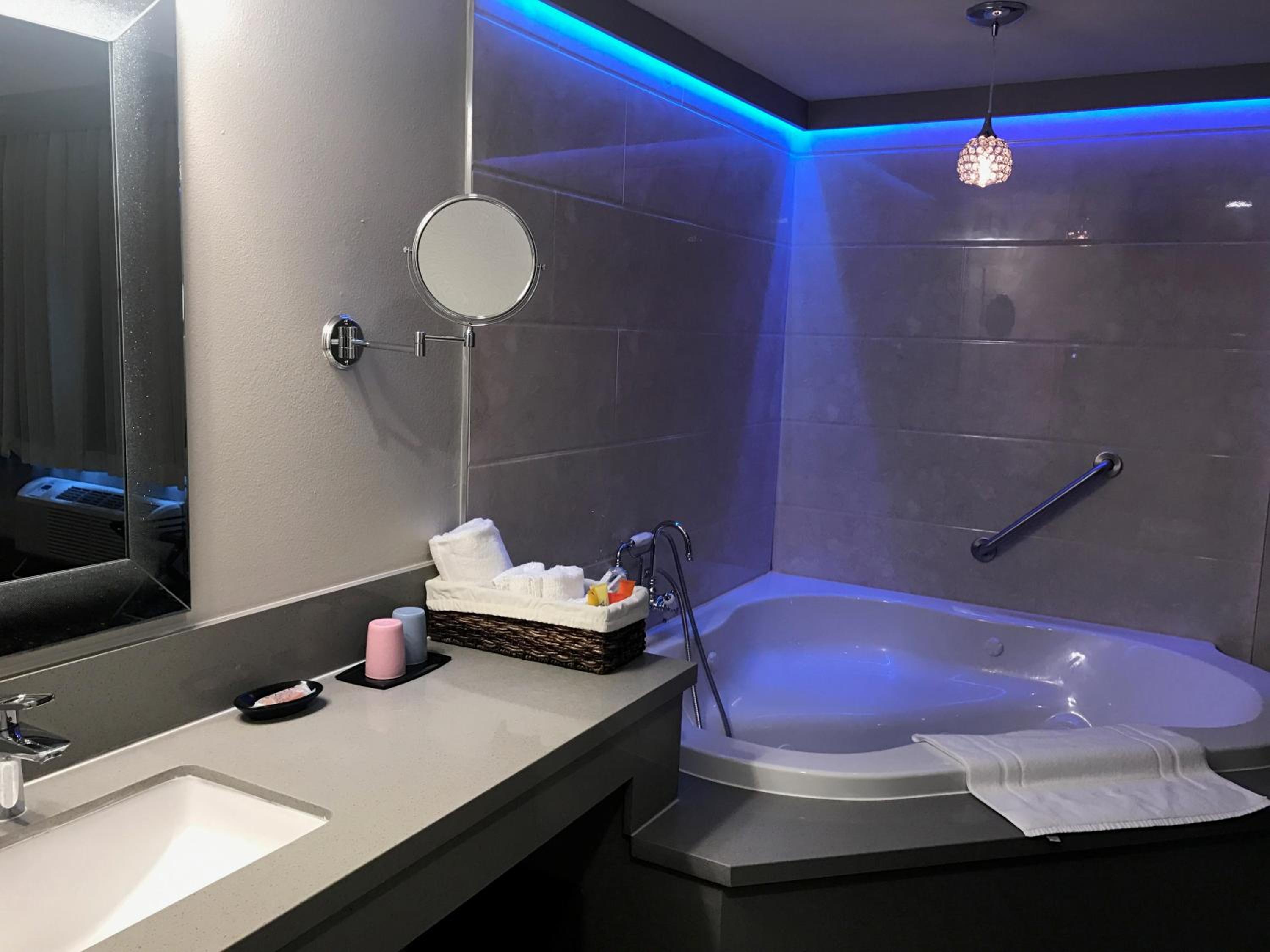 King Room with Spa Bath photo 3