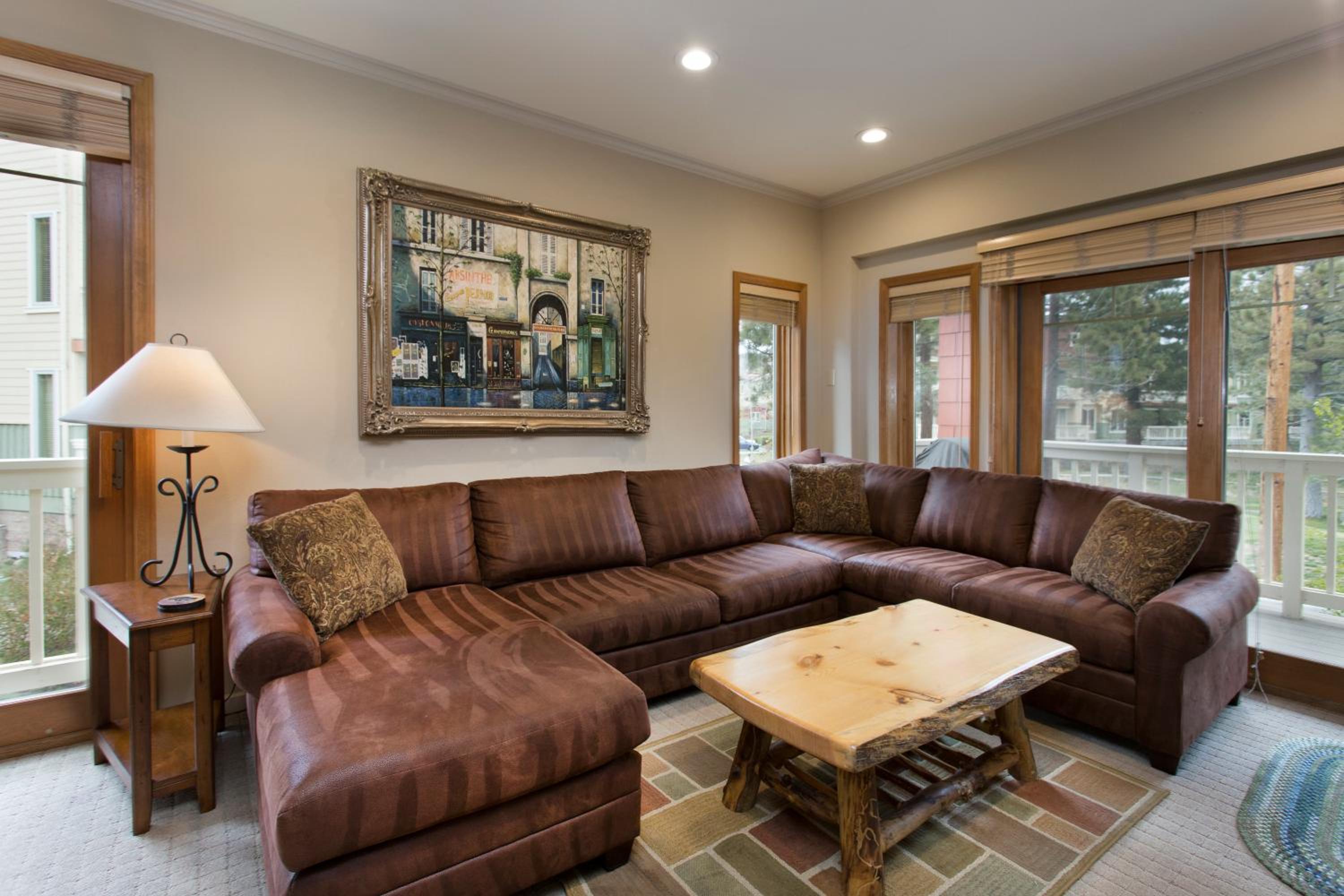 Deluxe Two-Bedroom Townhouse photo 2