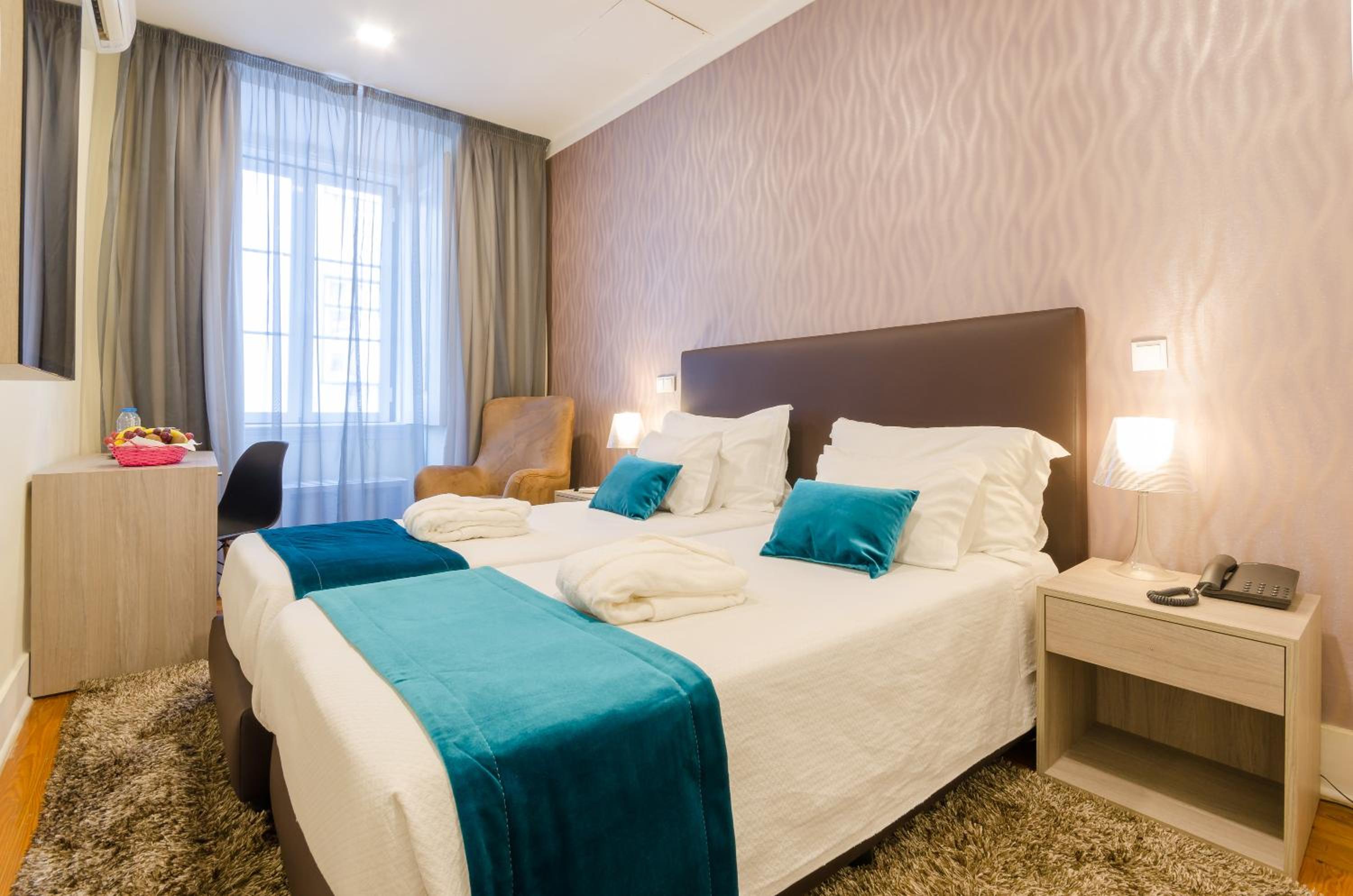 Superior Twin Room - Photo 20