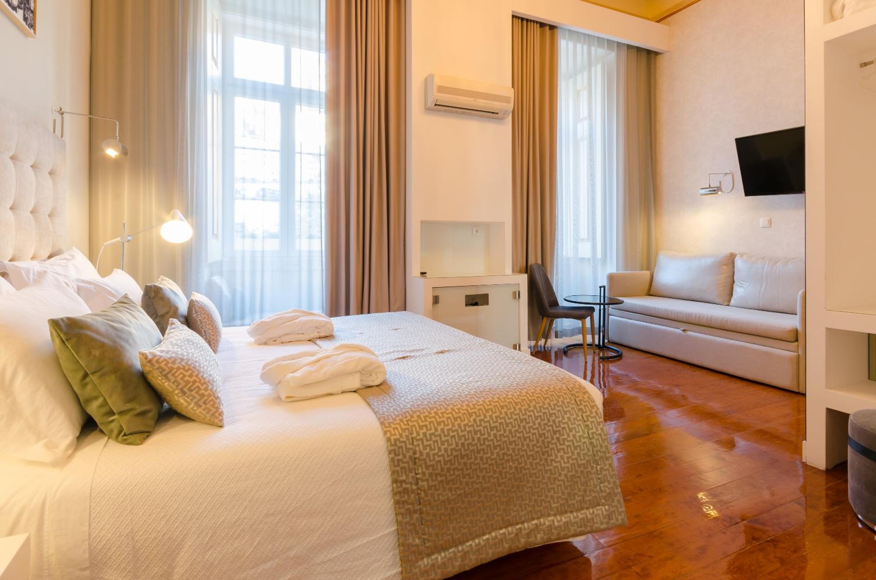 Superior Double Room - Photo 4