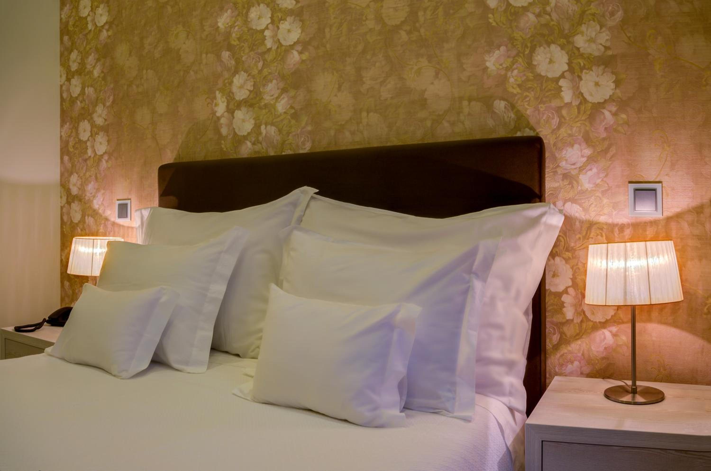 Standard Double Room - Photo 2