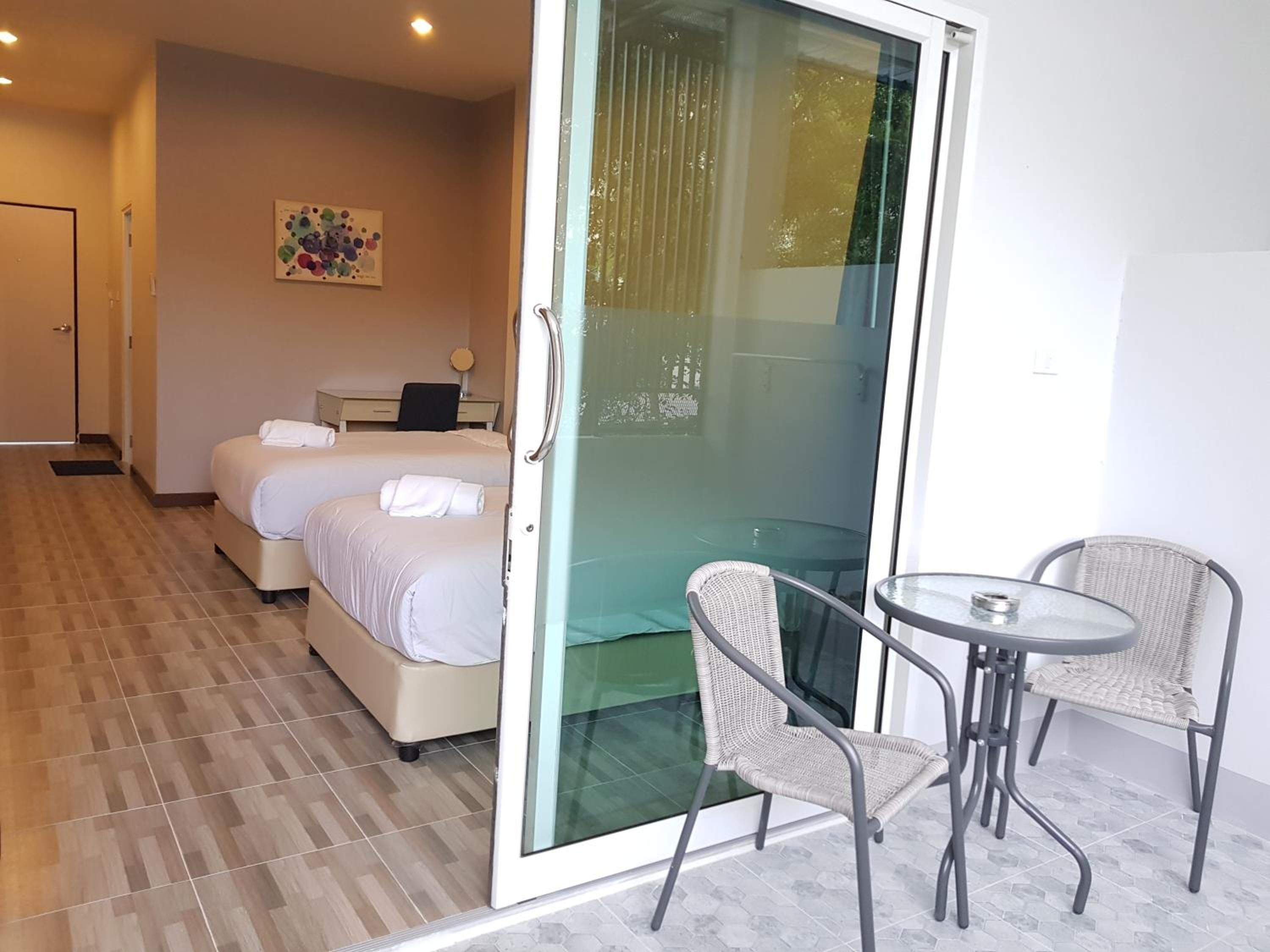Deluxe Twin Room photo 2