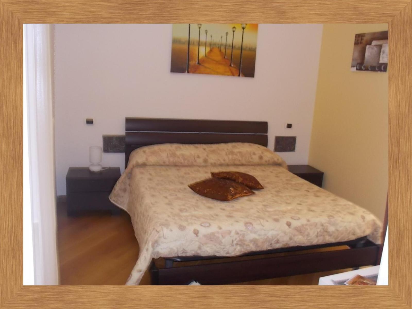 Double Room with Balcony - Photo 6