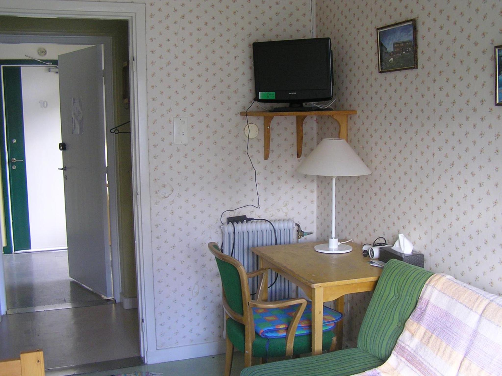 Standard Single Room with Shared Bathroom photo 2