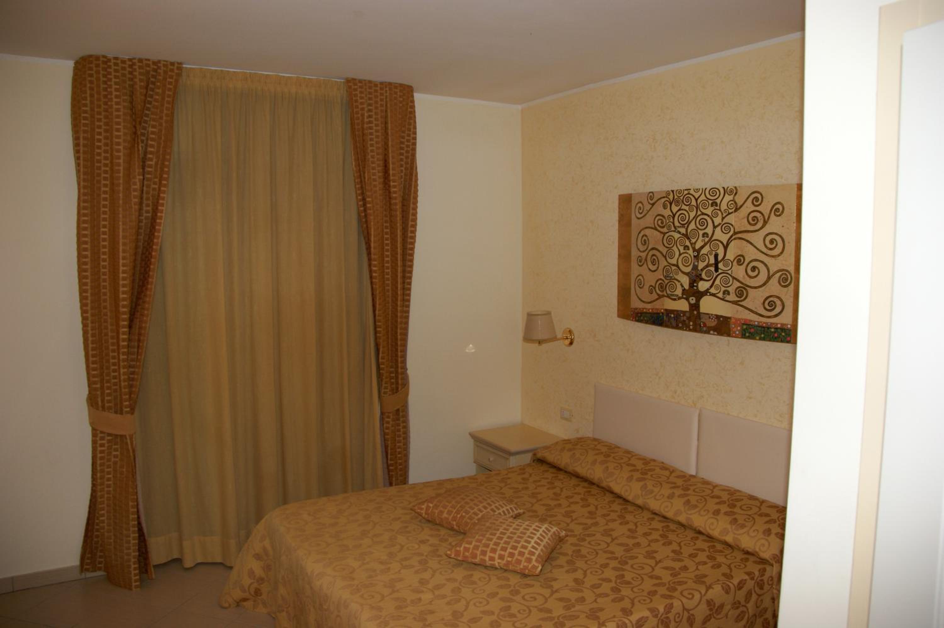 Double or Twin Room photo 1