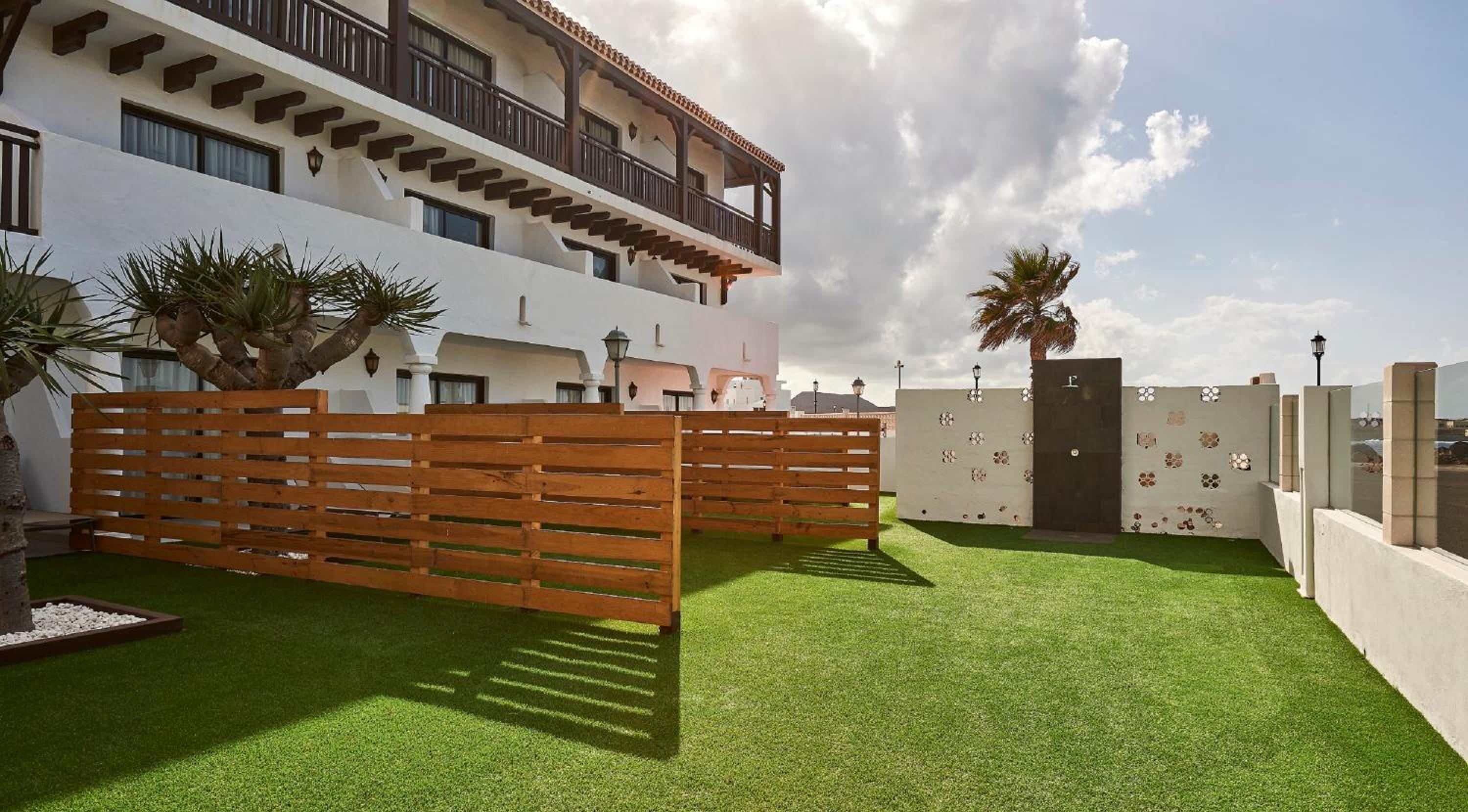 Premium Apartment with Sea View and Terrace - Photo 10