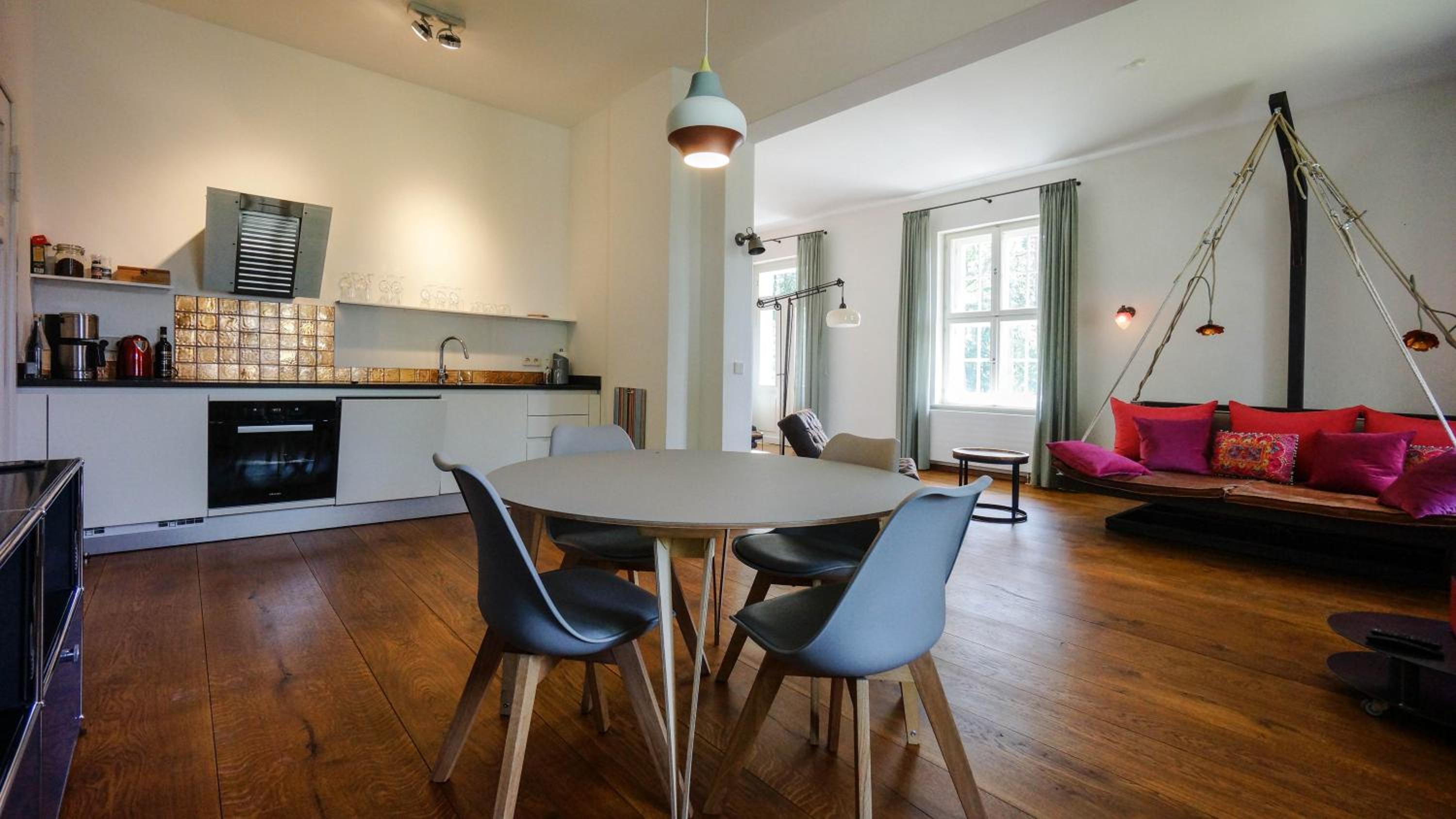 Deluxe Apartment with Terrace photo 3