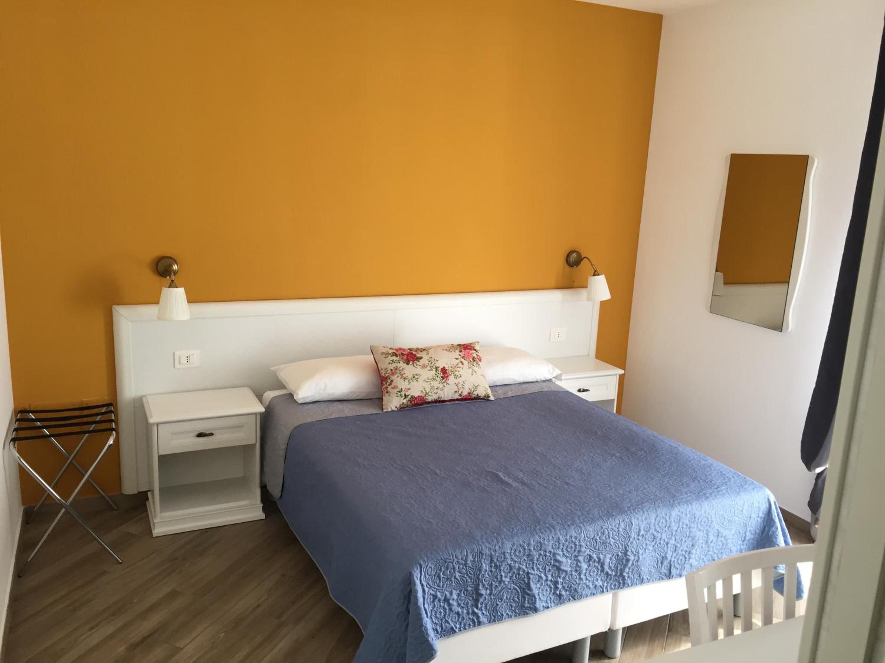 Deluxe Double or Twin Room - Photo 1
